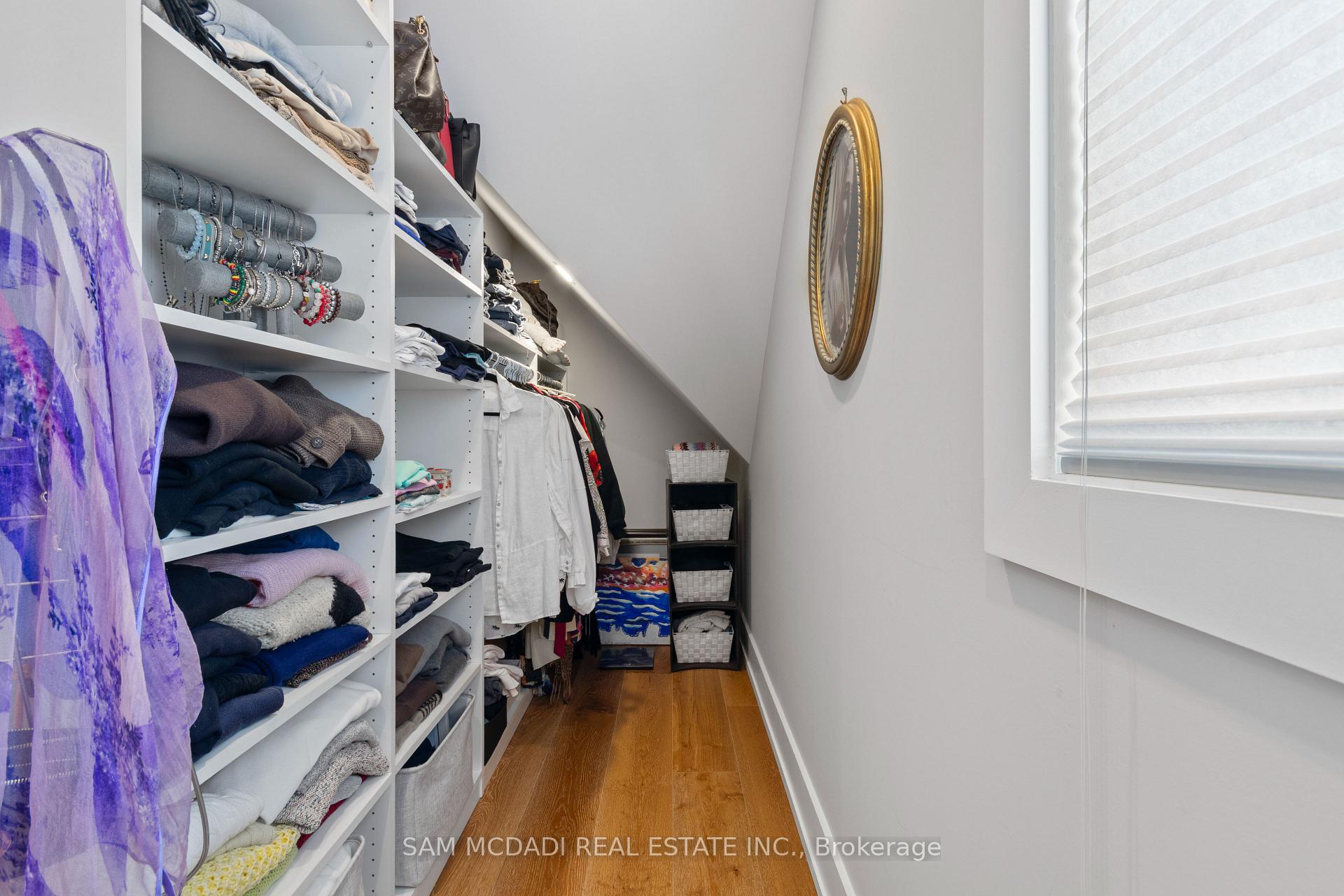 3047 Grenville Drive