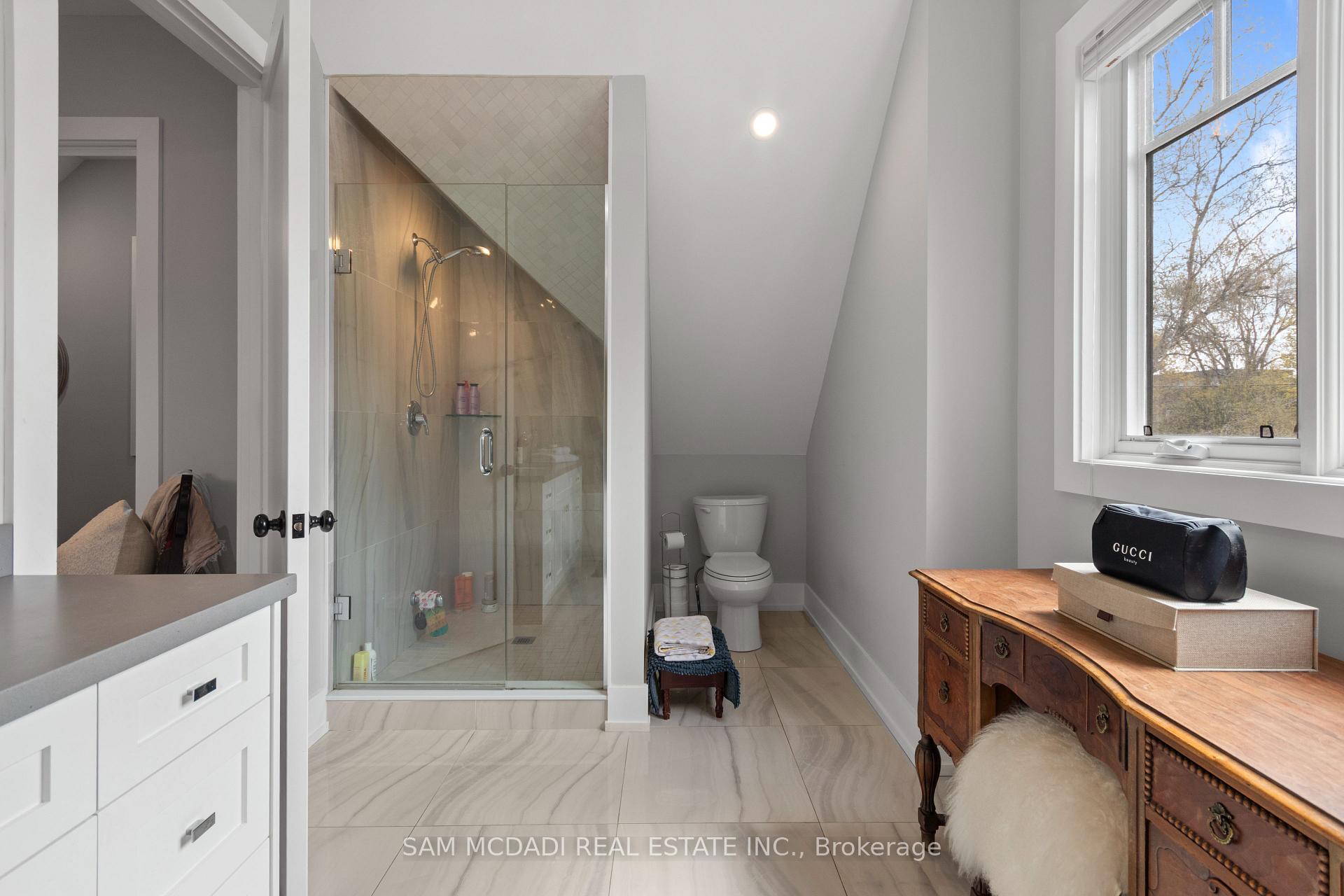 3047 Grenville Drive