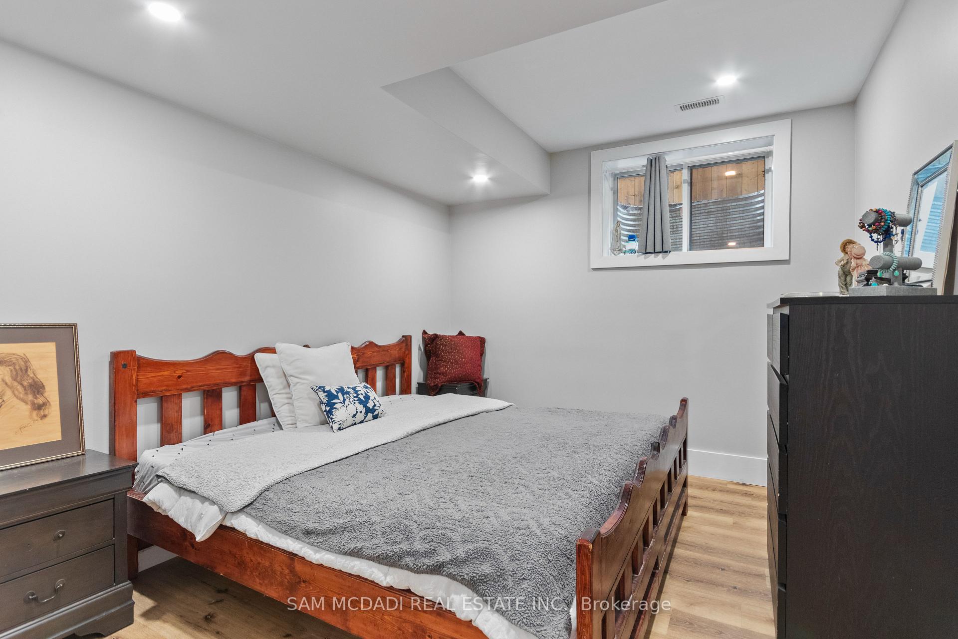 3047 Grenville Drive