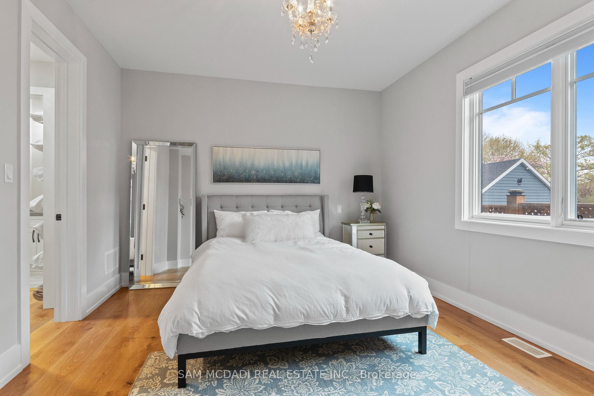 3047 Grenville Drive