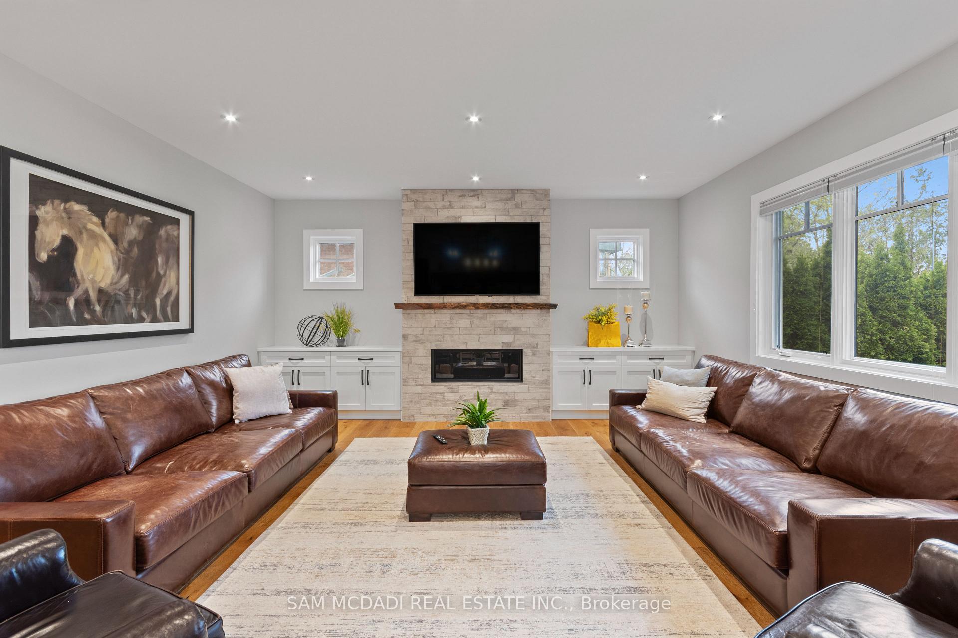 3047 Grenville Drive