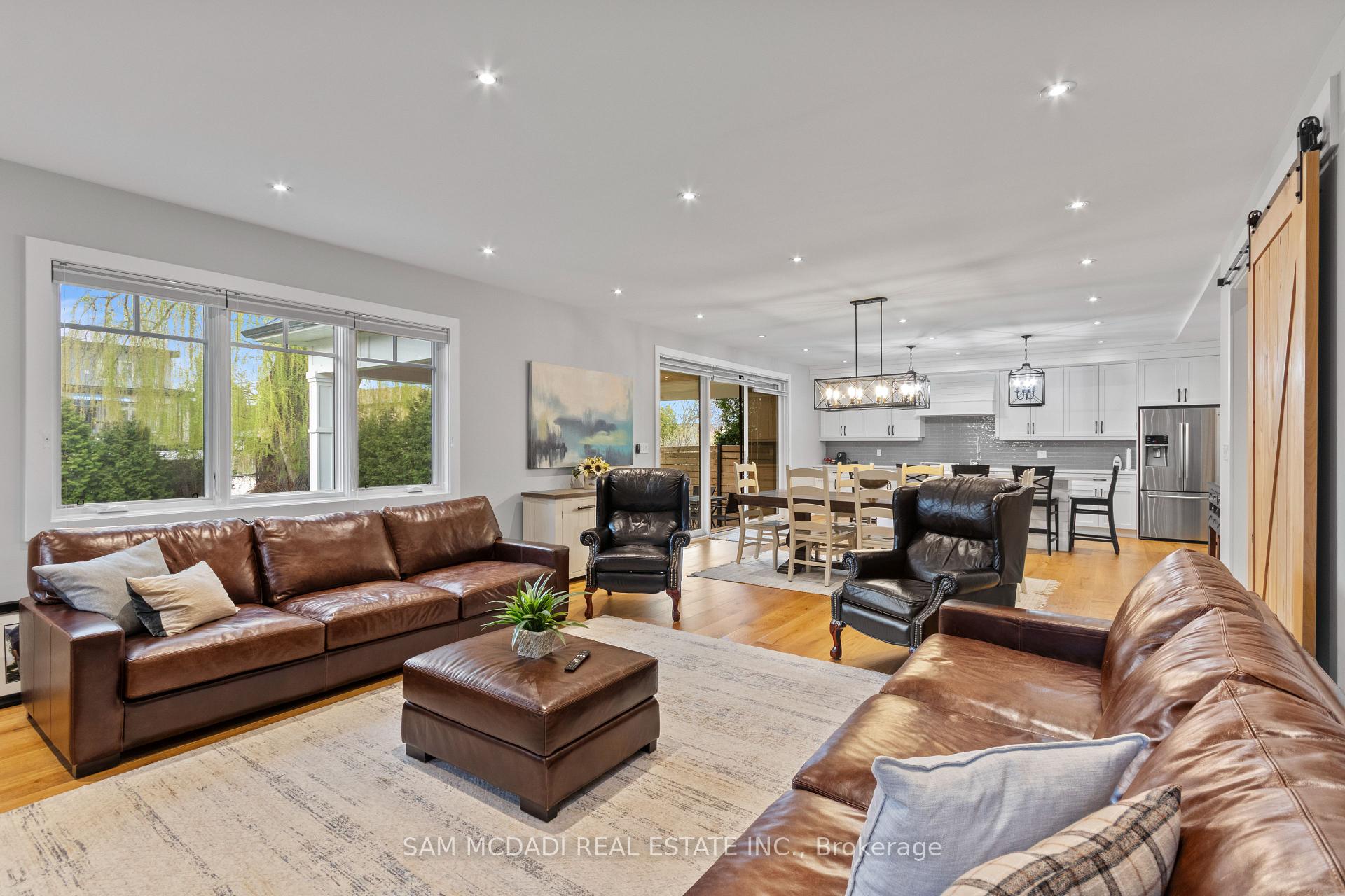 3047 Grenville Drive