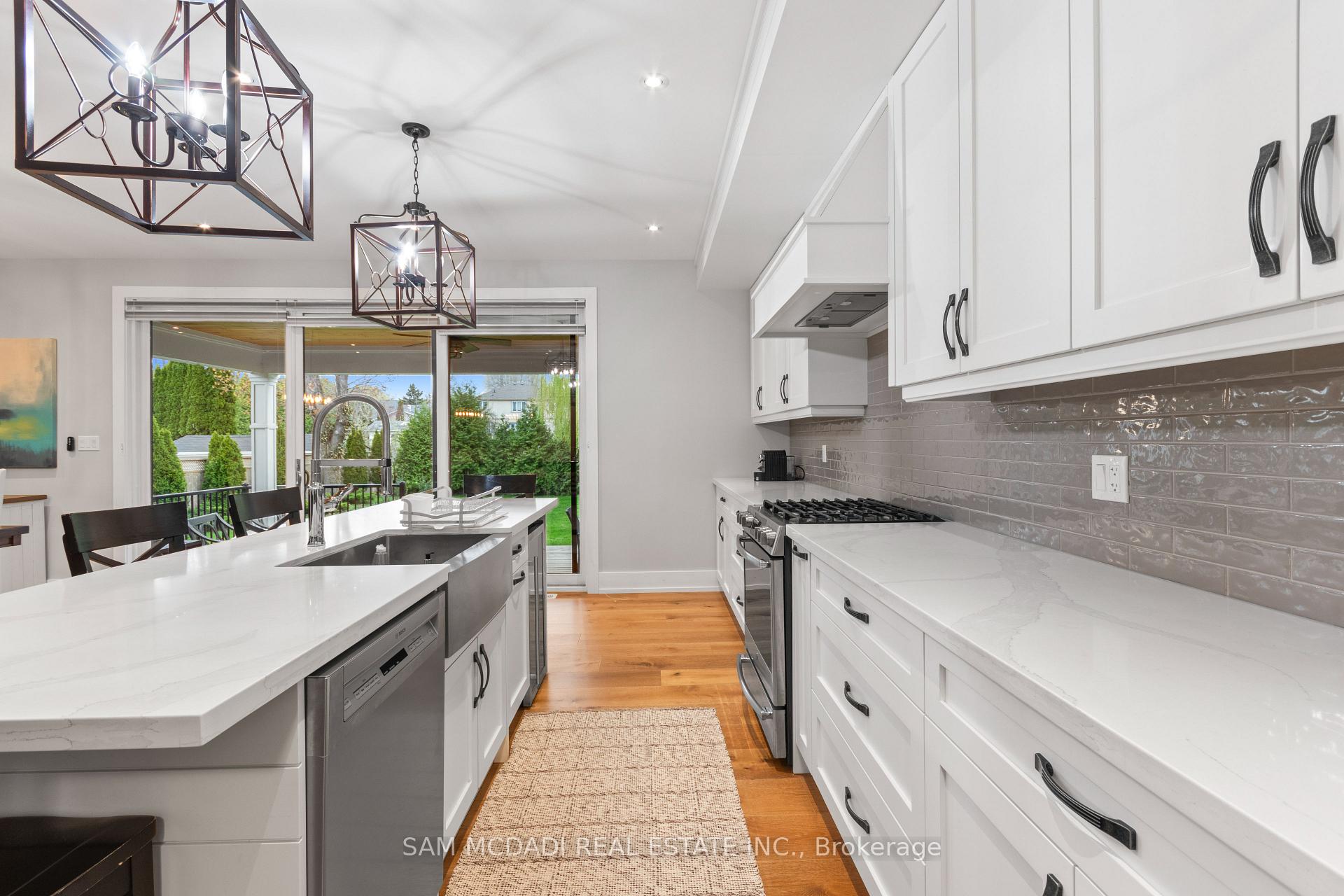 3047 Grenville Drive