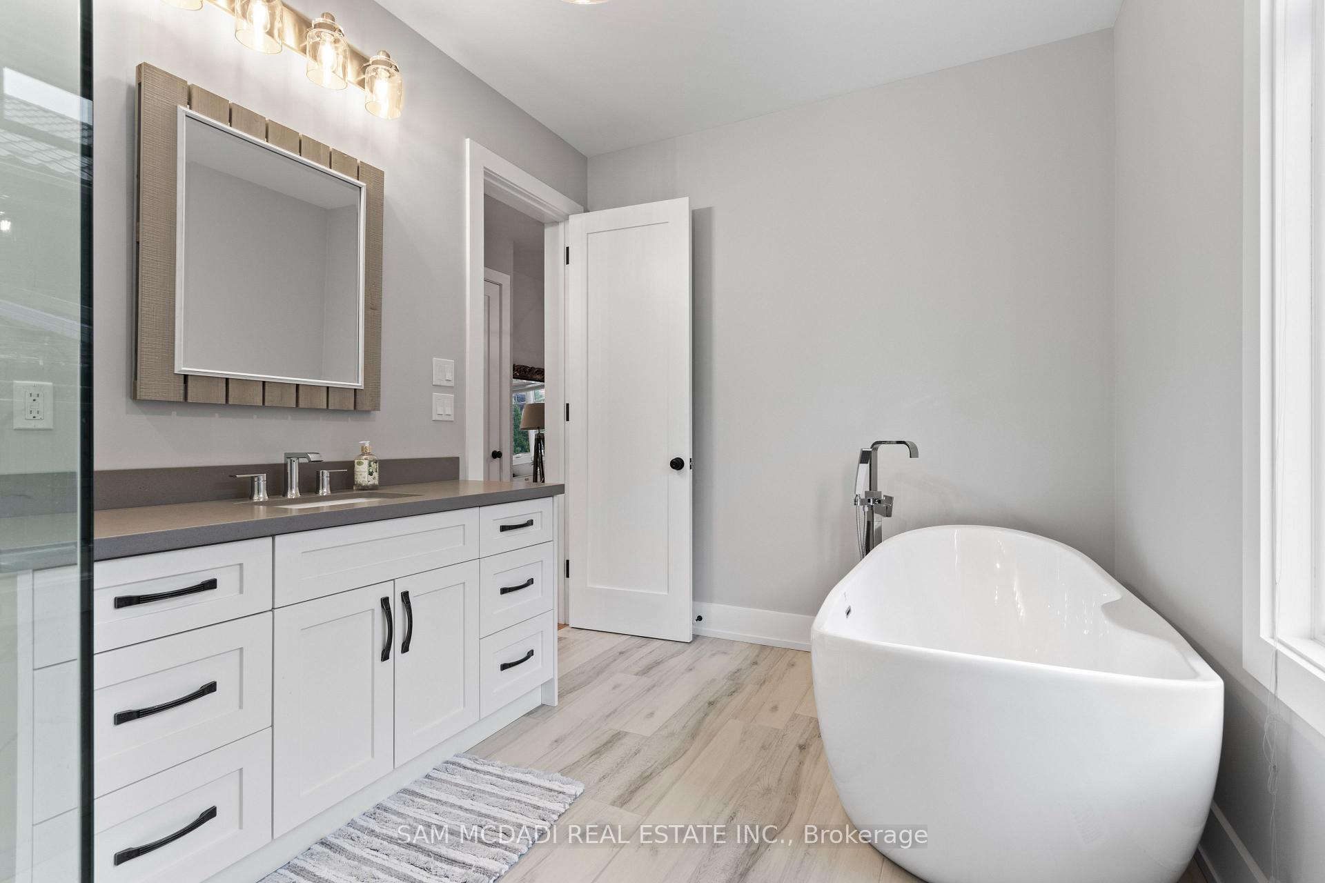 3047 Grenville Drive