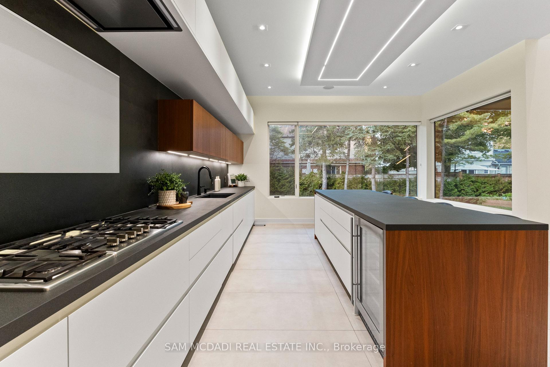 2075 Shawanaga Trail
