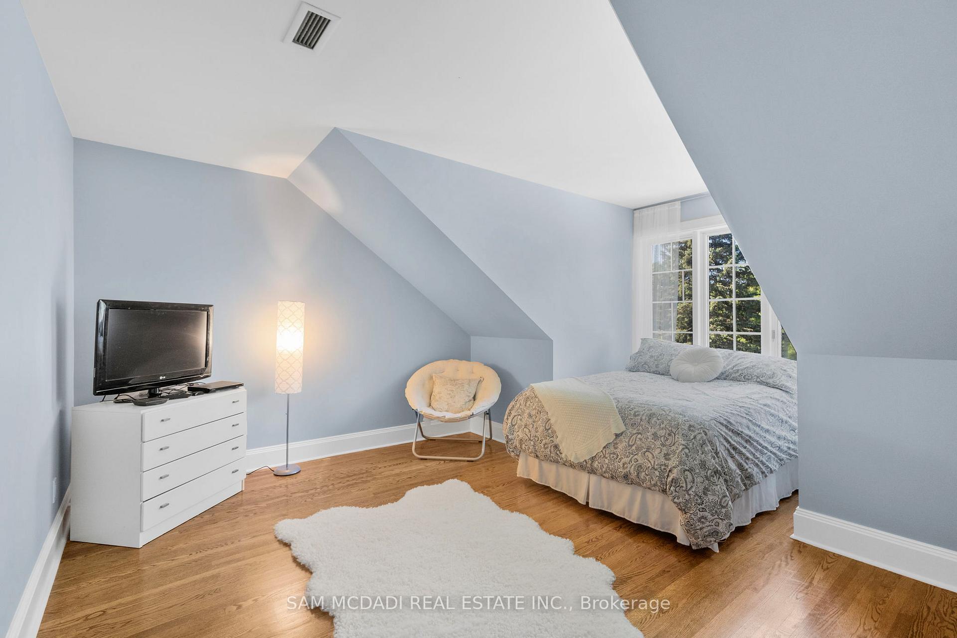 1690 Sherway Drive
