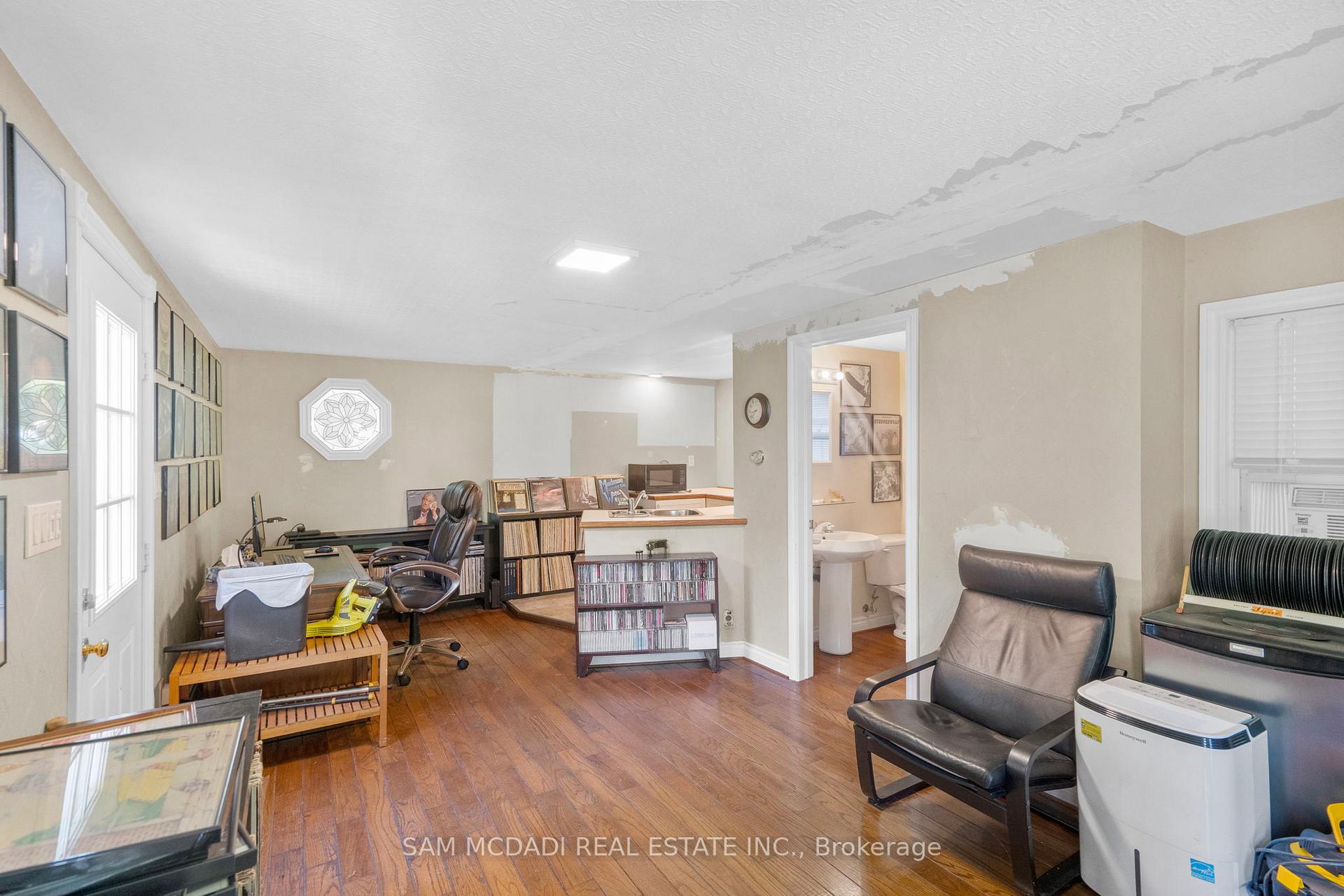 1690 Sherway Drive