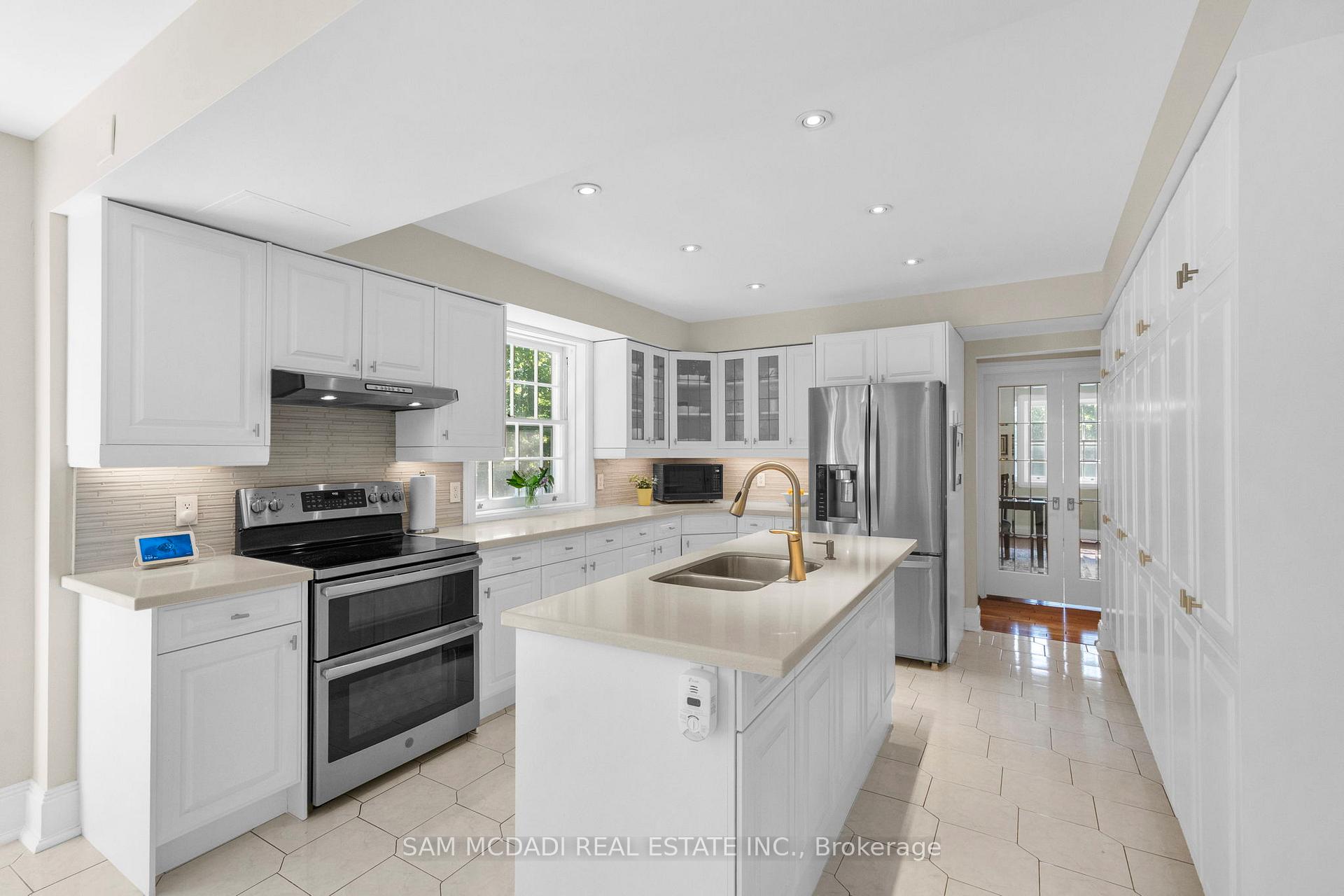 1690 Sherway Drive