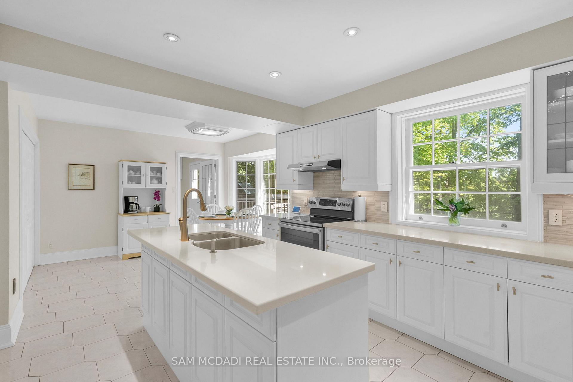 1690 Sherway Drive