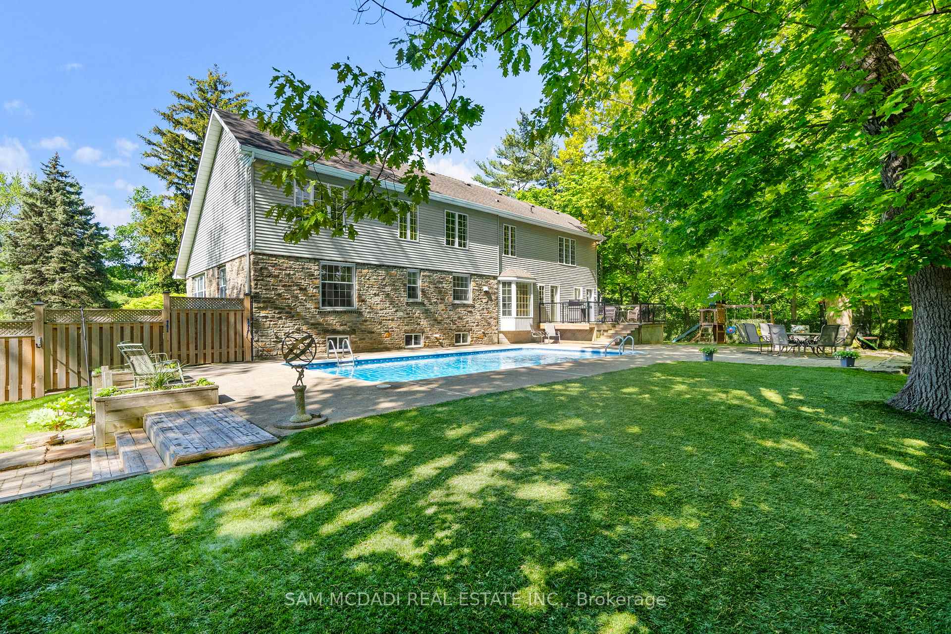 1690 Sherway Drive