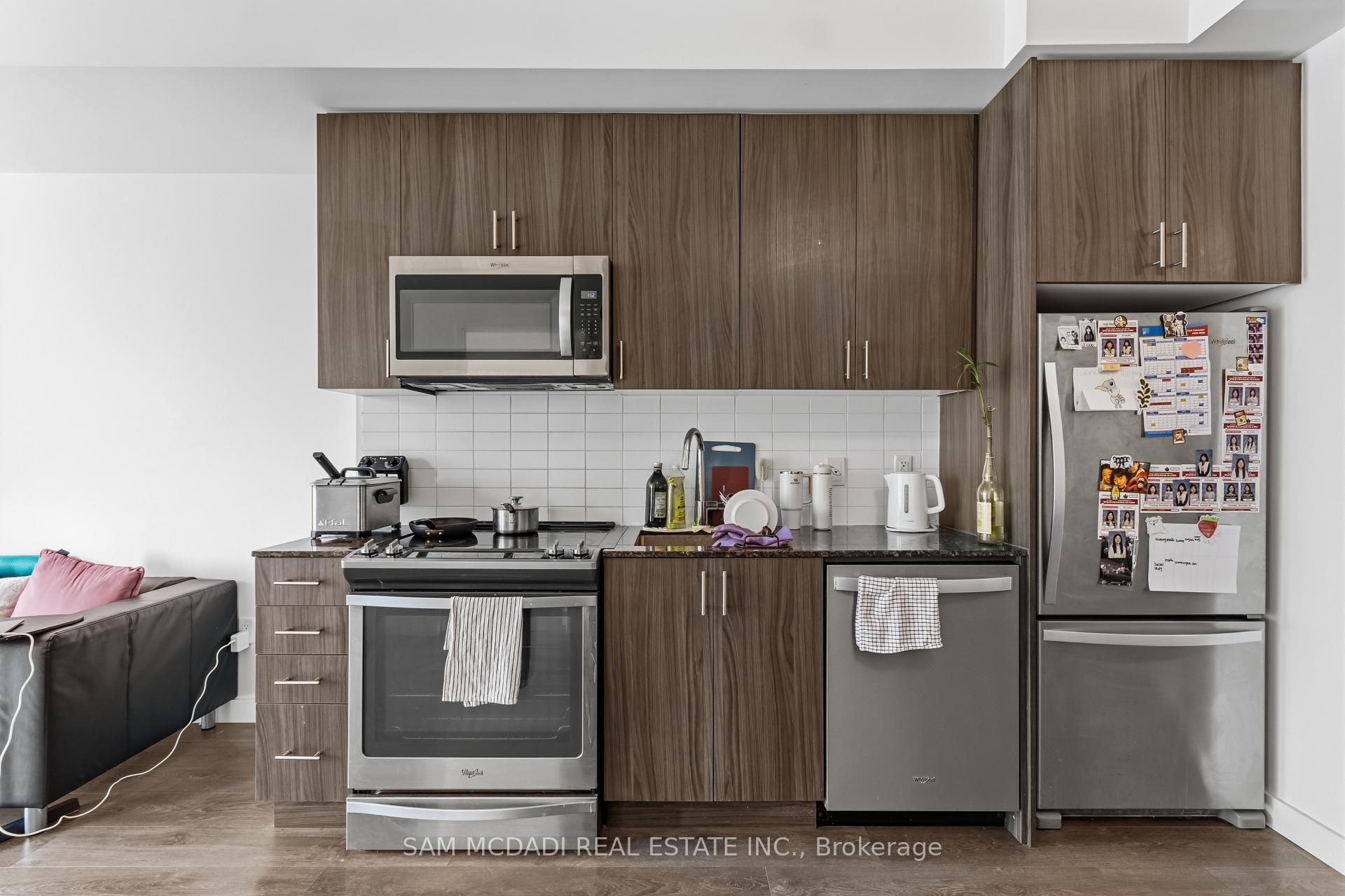 210 Sabina Drive E 204