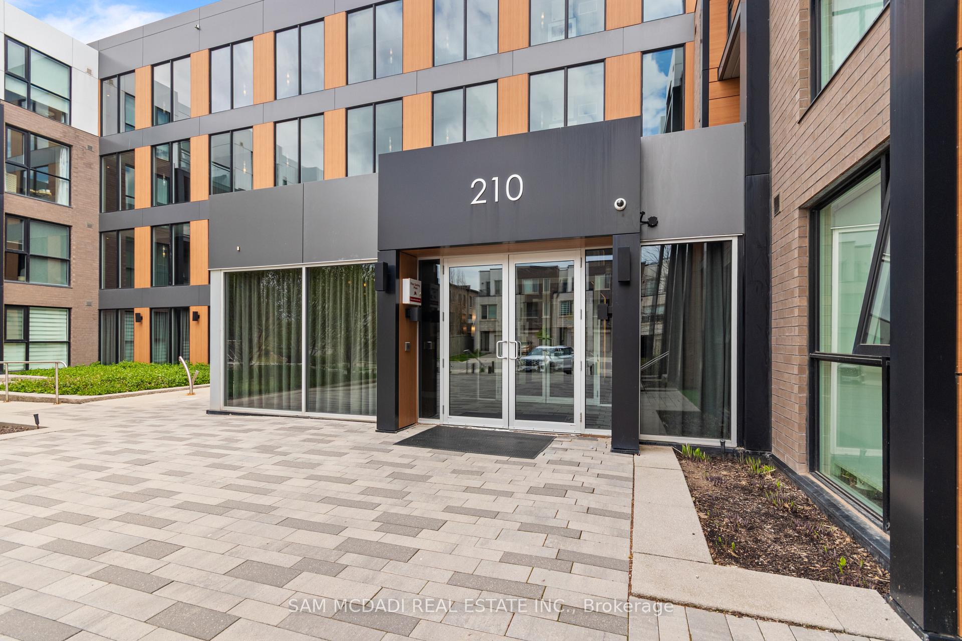 210 Sabina Drive E 204