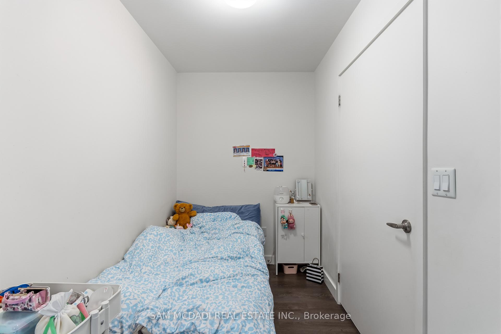 210 Sabina Drive E 204