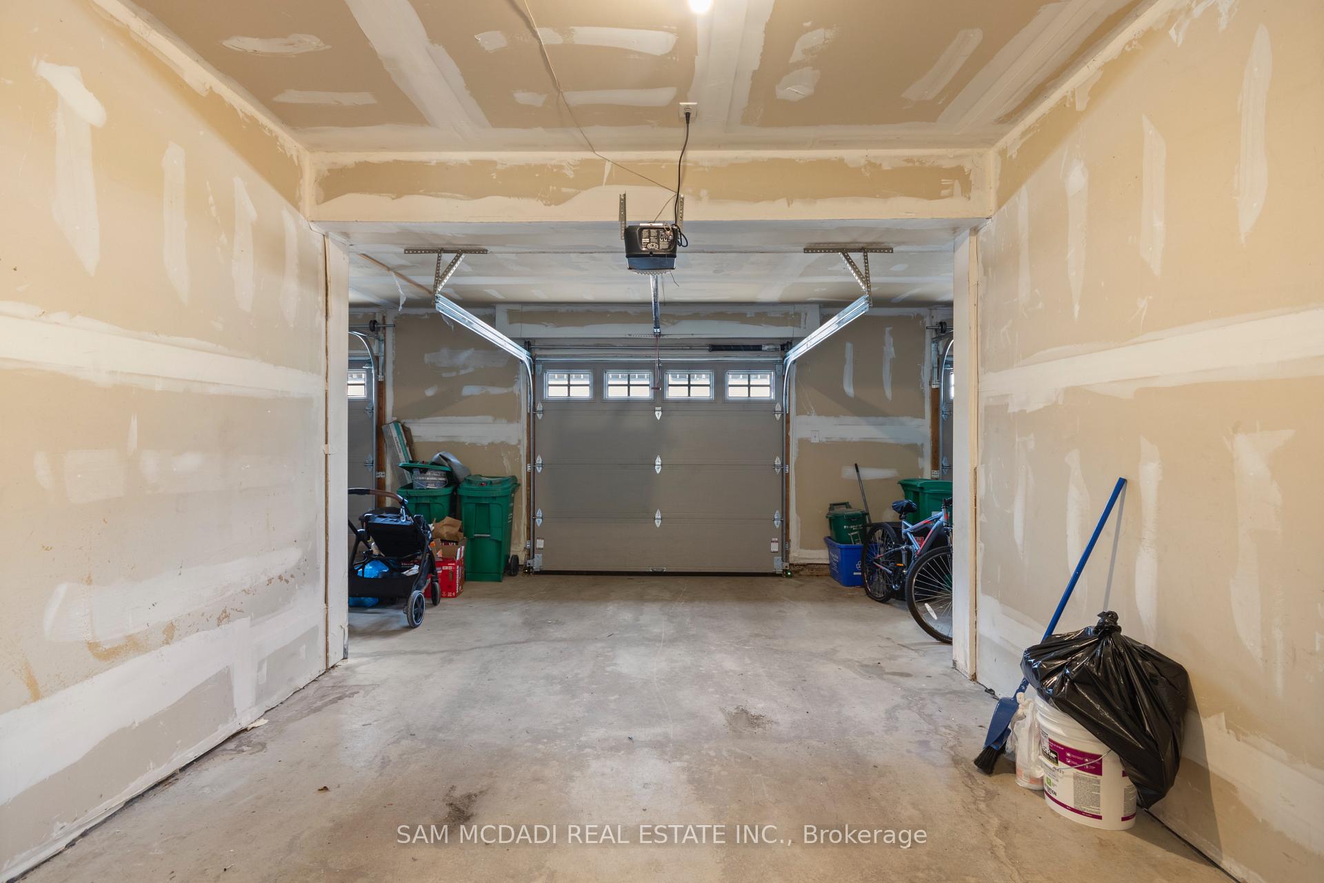 3050 Erin Centre Boulevard 112