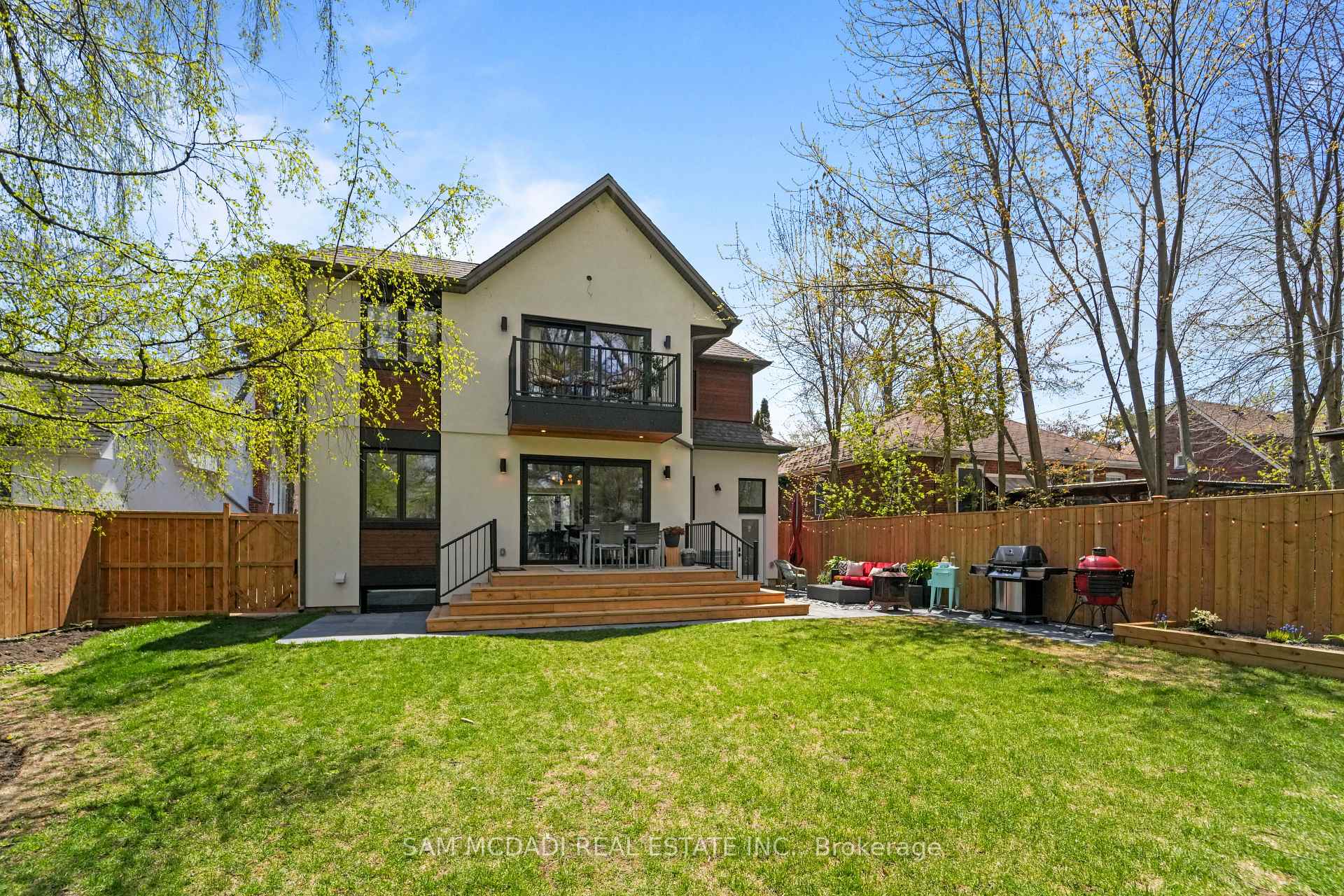 130 Lake Promenade
