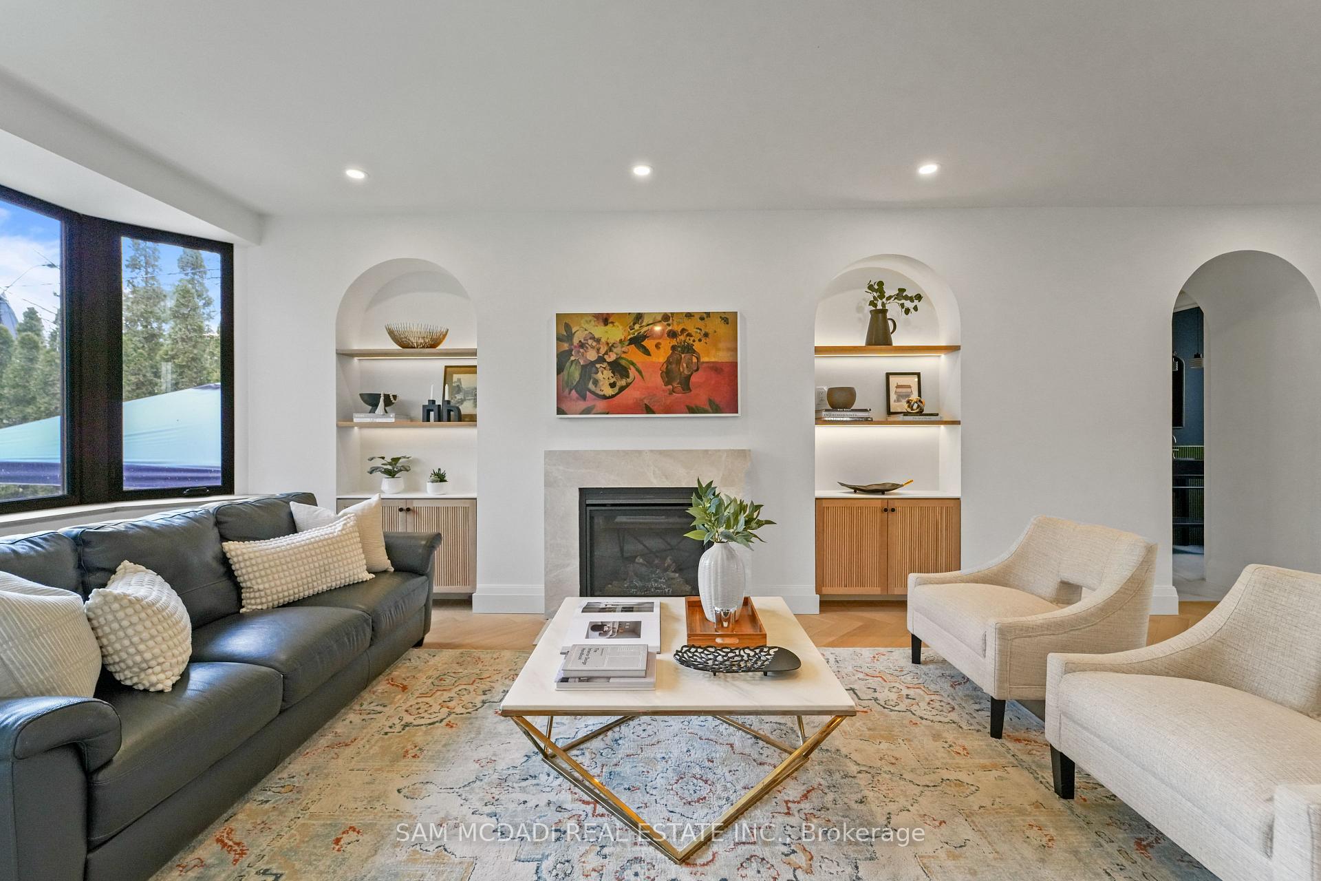 130 Lake Promenade