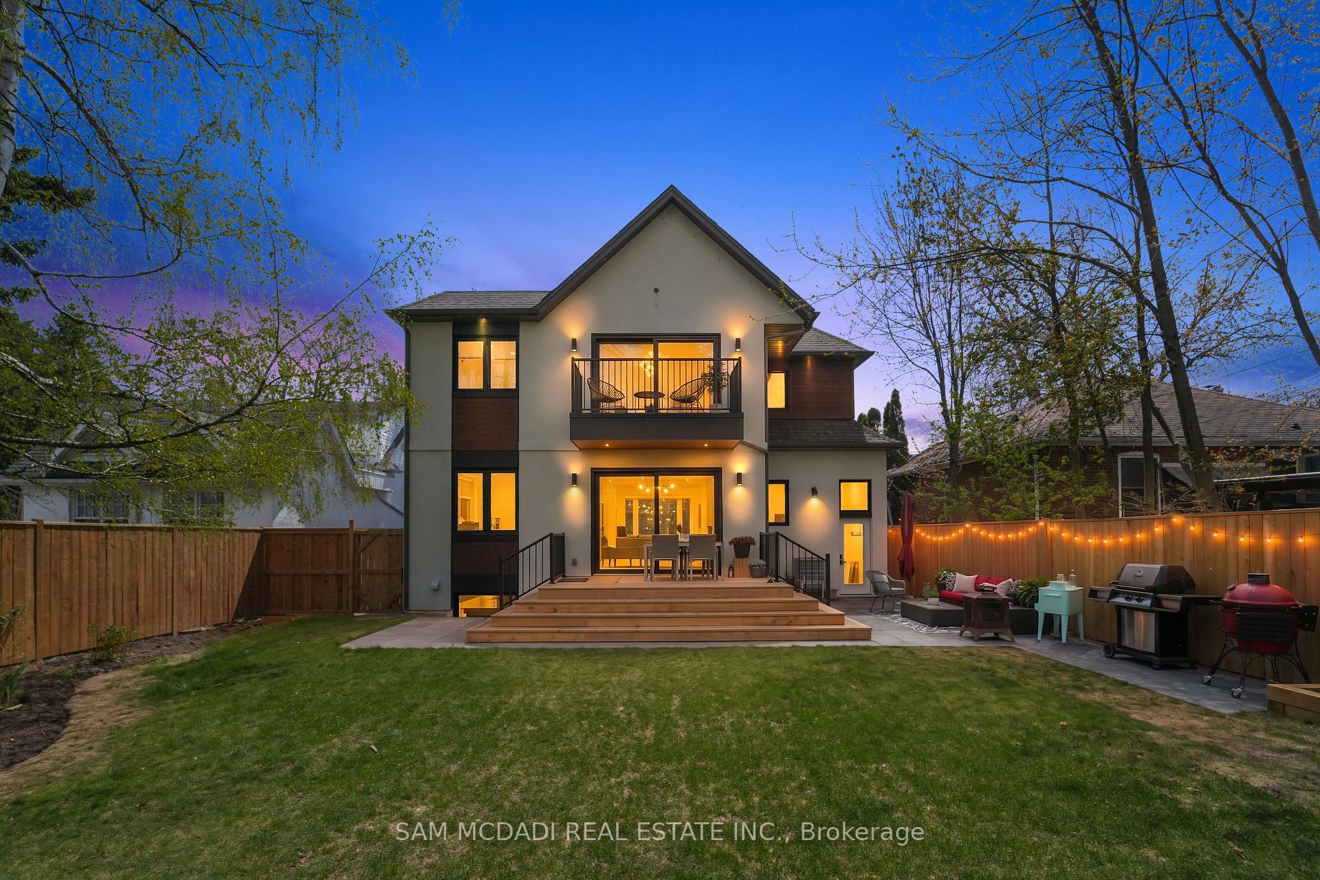 130 Lake Promenade