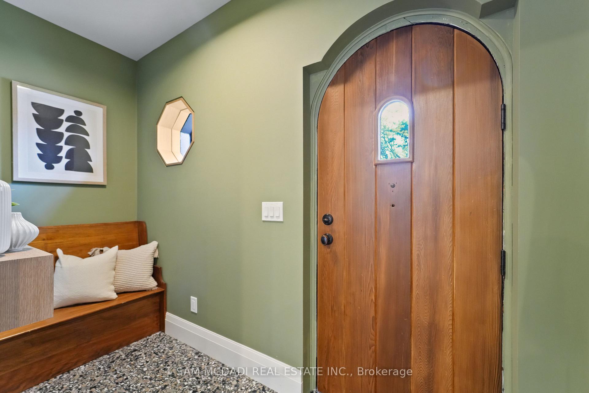 130 Lake Promenade