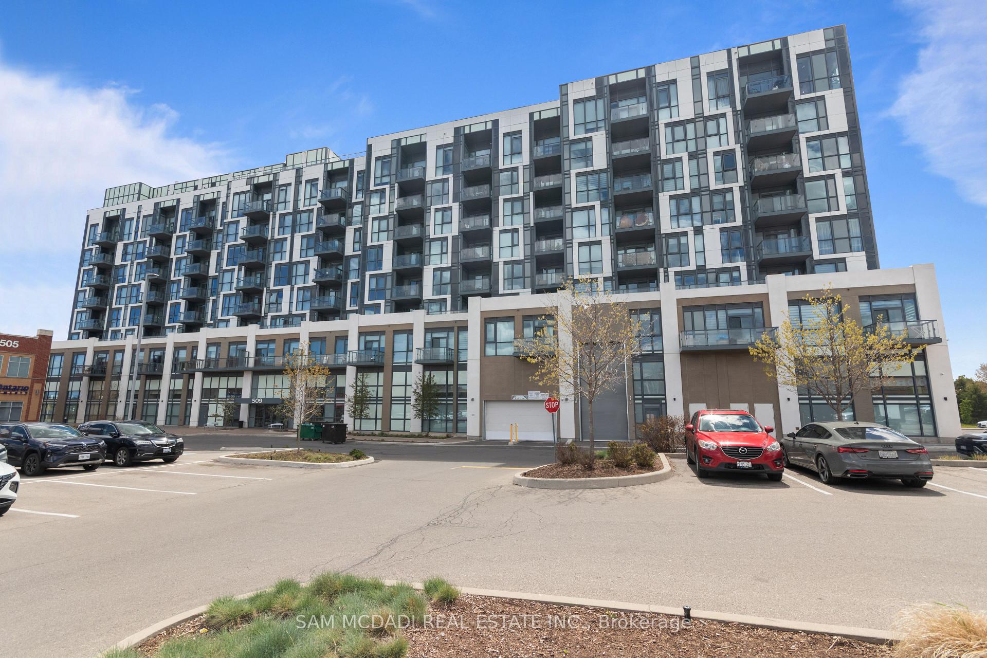 509 Dundas Street 709
