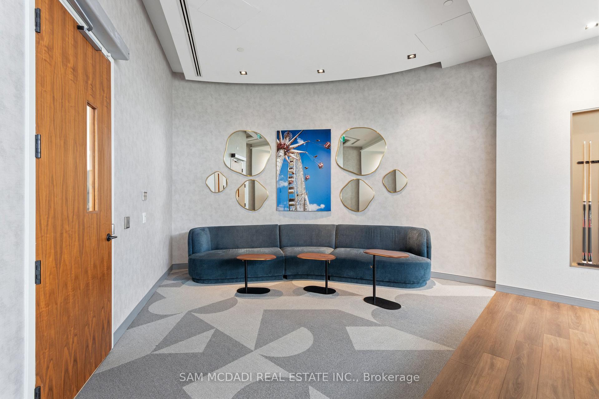 509 Dundas Street 709