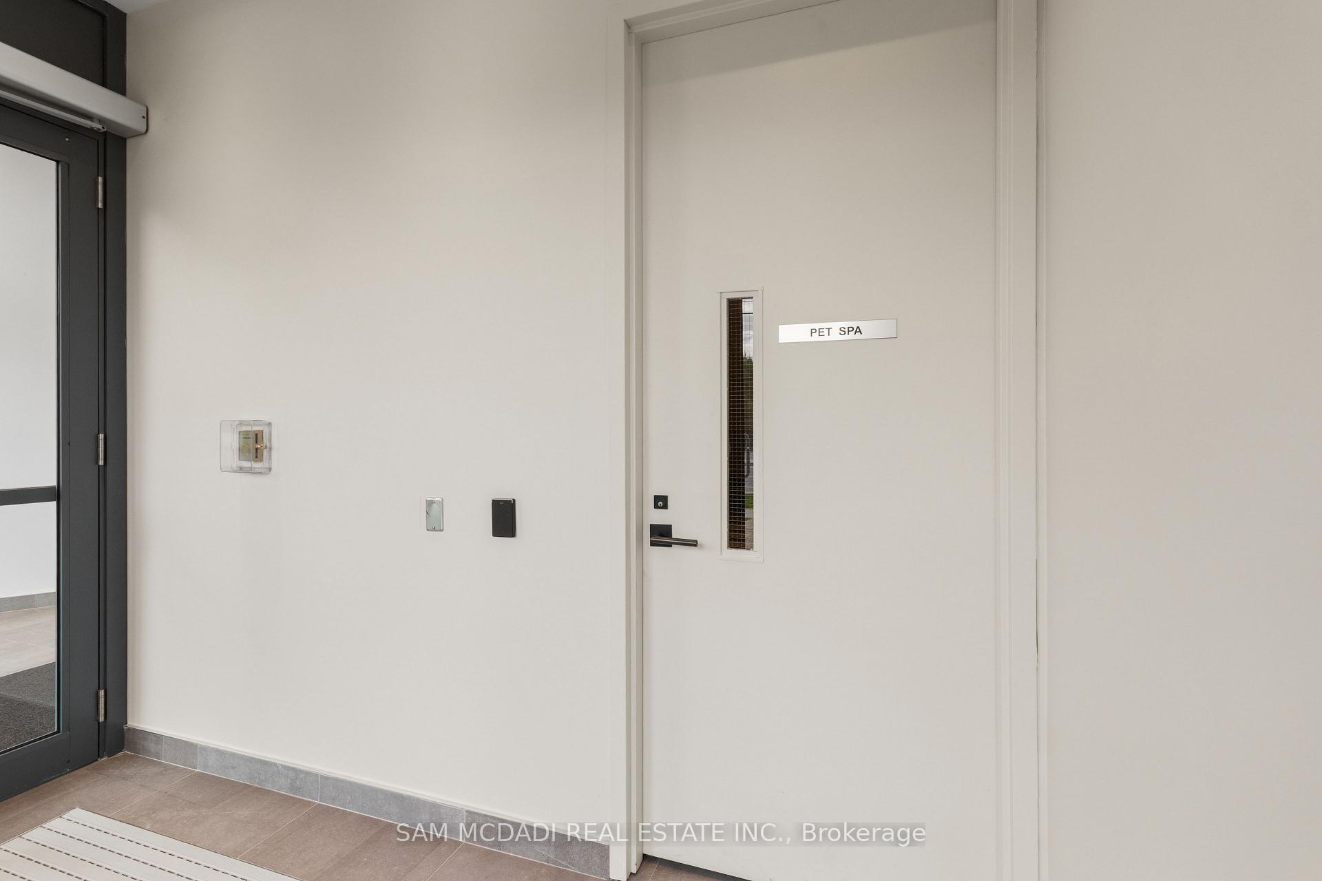 509 Dundas Street 709
