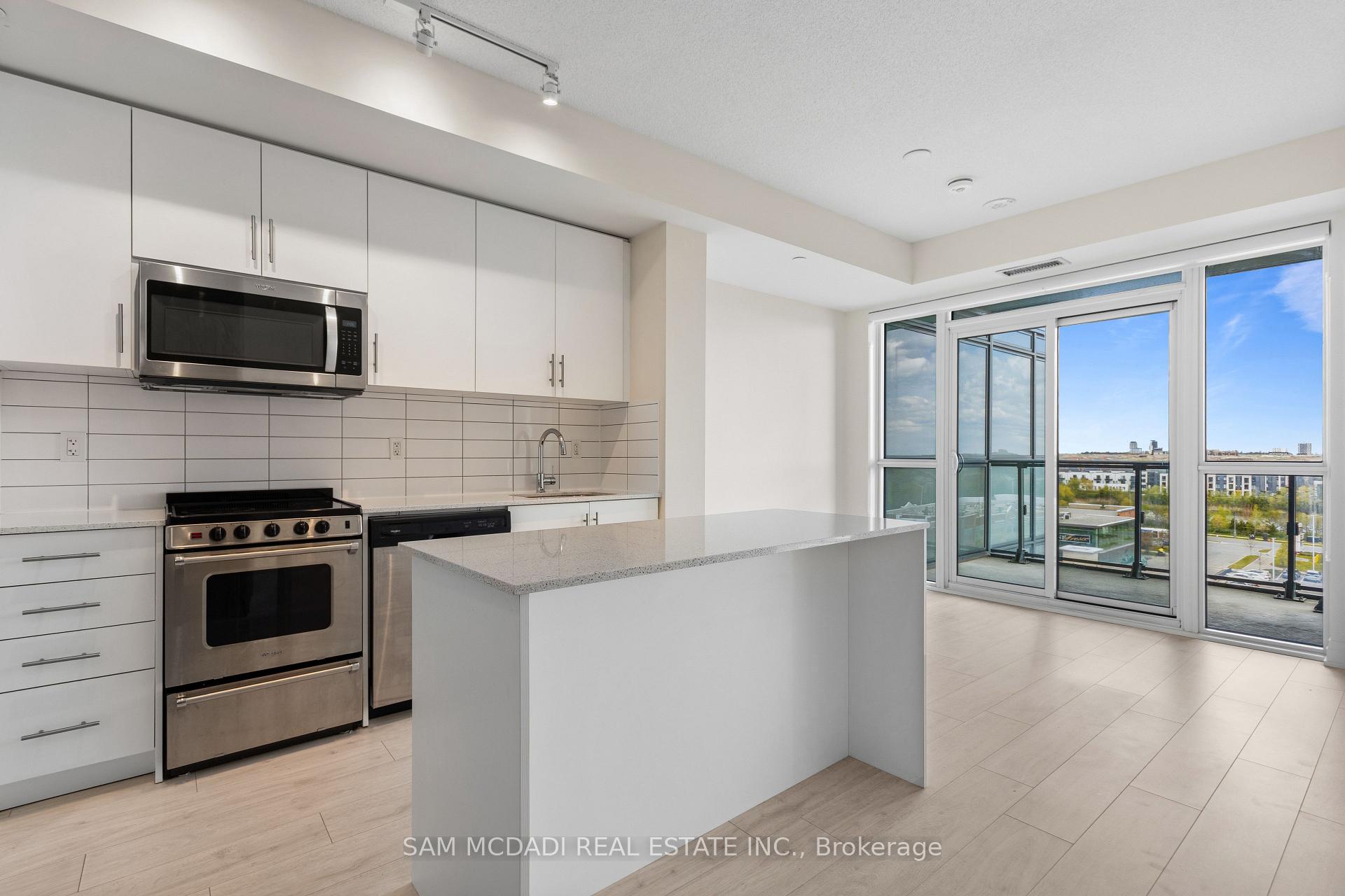 509 Dundas Street 709