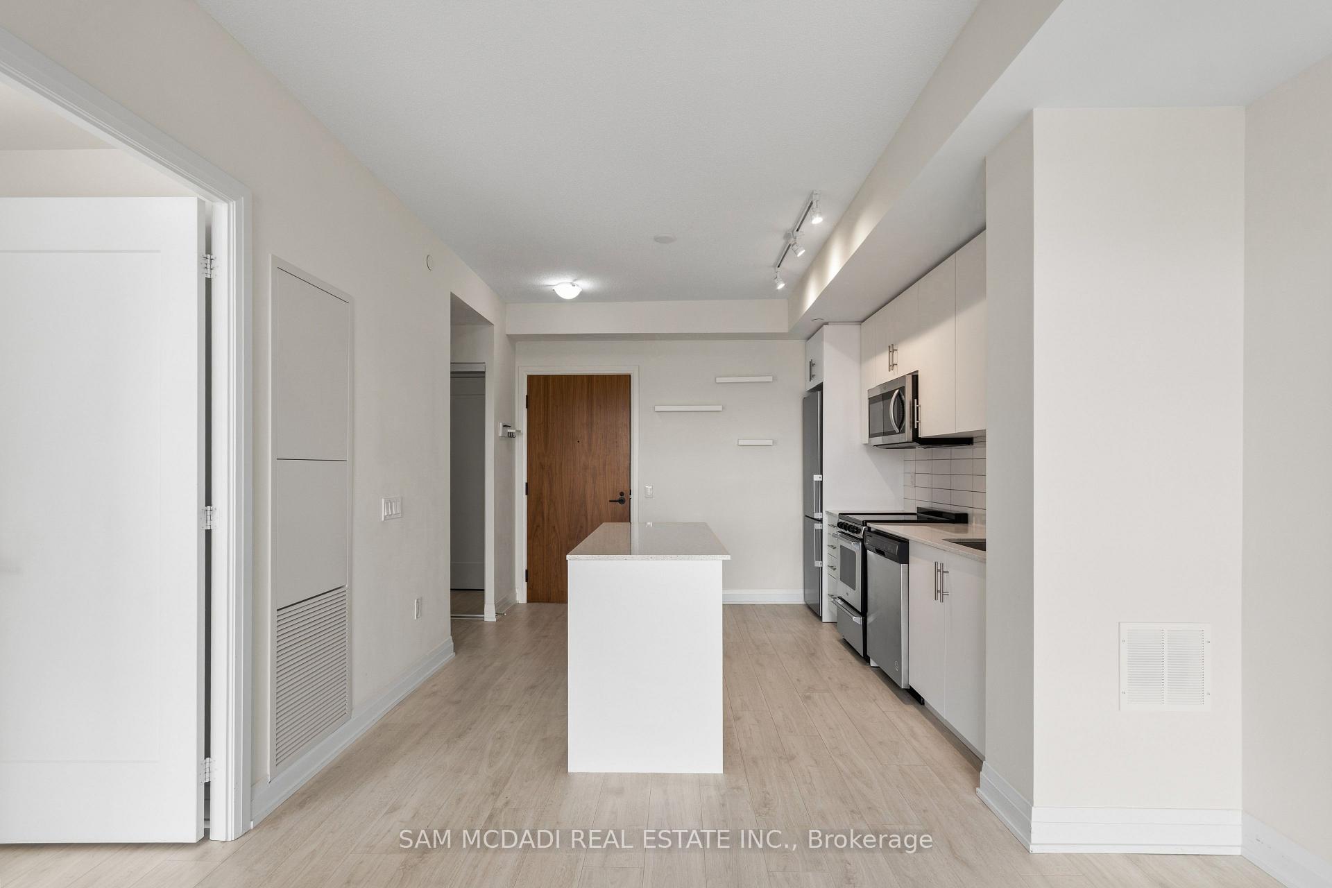 509 Dundas Street 709
