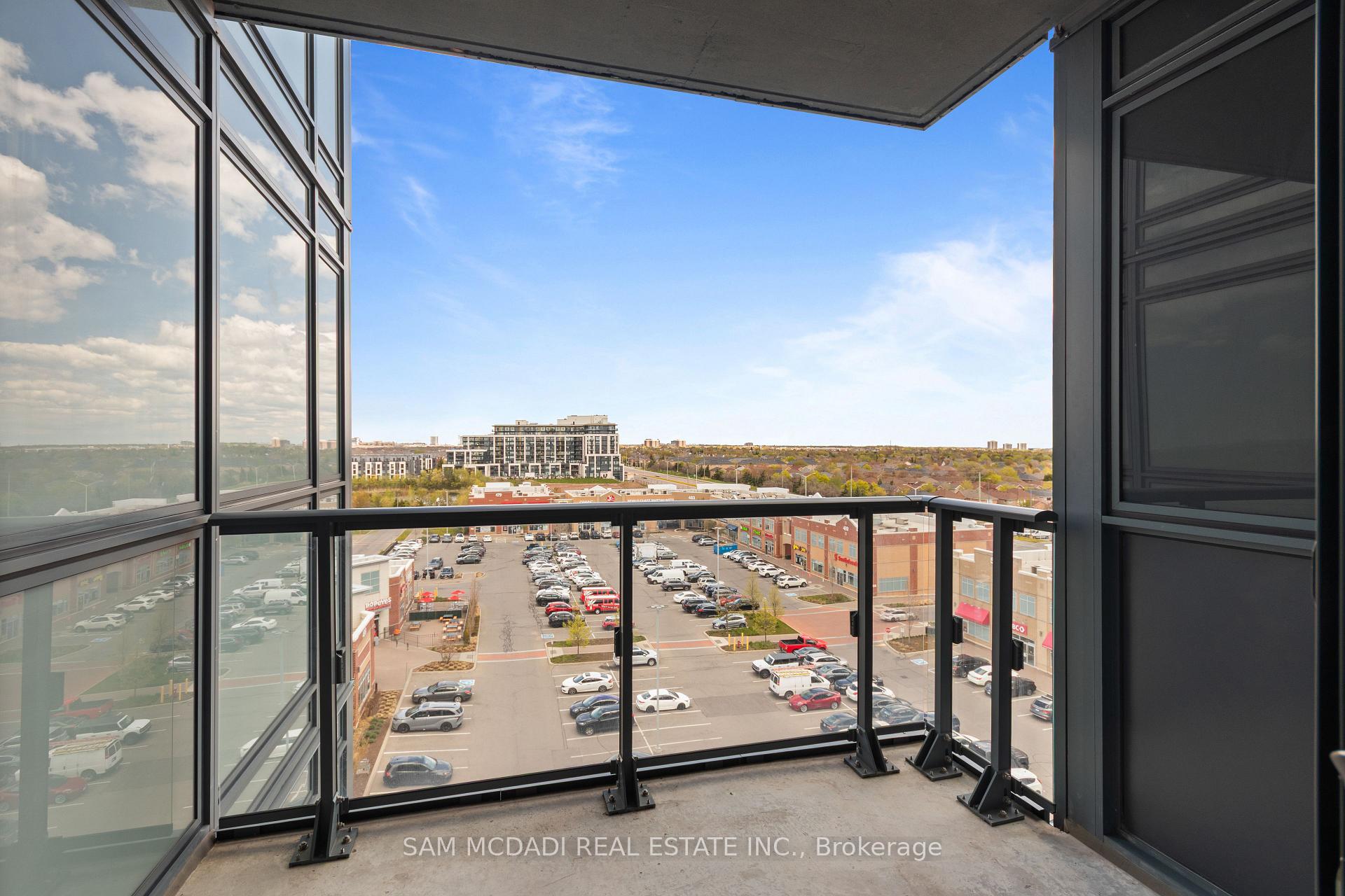 509 Dundas Street 709