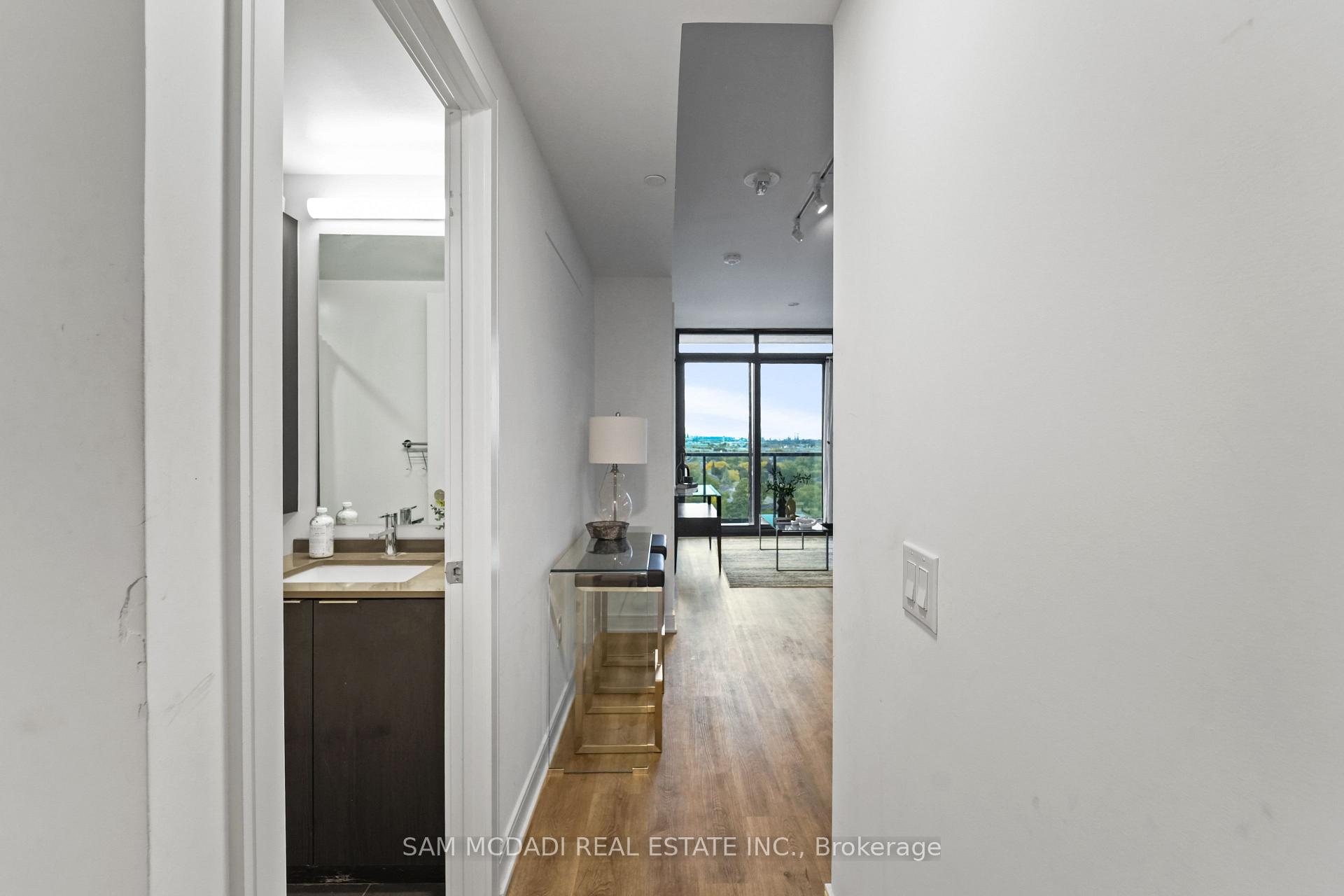 86 Dundas Street E 1513