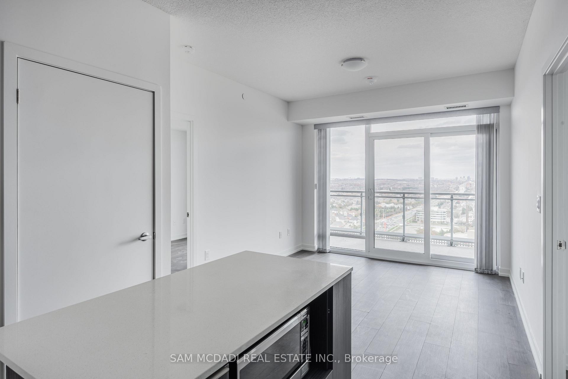 2520 Eglinton Avenue W 1714