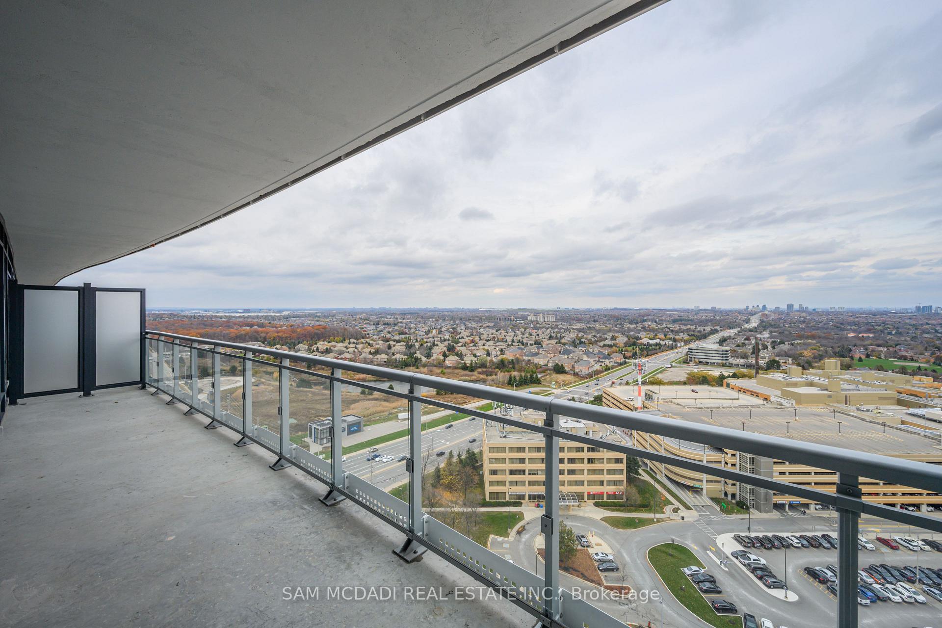 2520 Eglinton Avenue W 1714