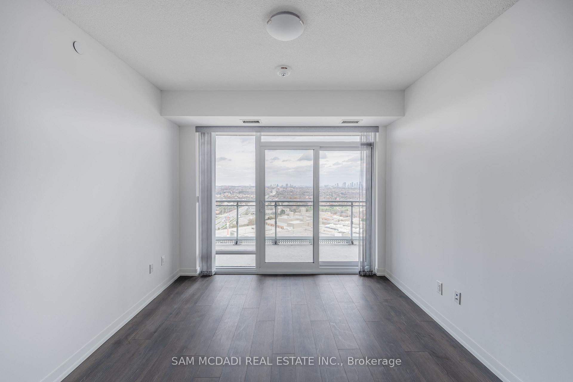 2520 Eglinton Avenue W 1714