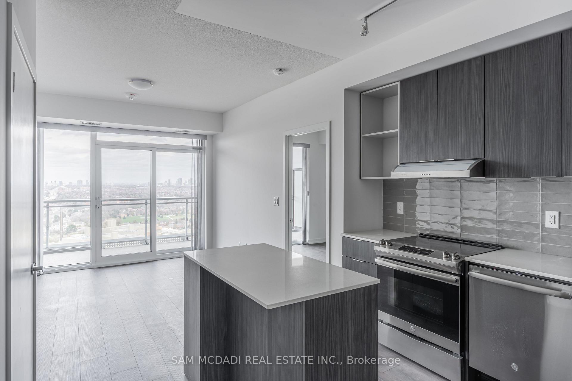 2520 Eglinton Avenue W 1714