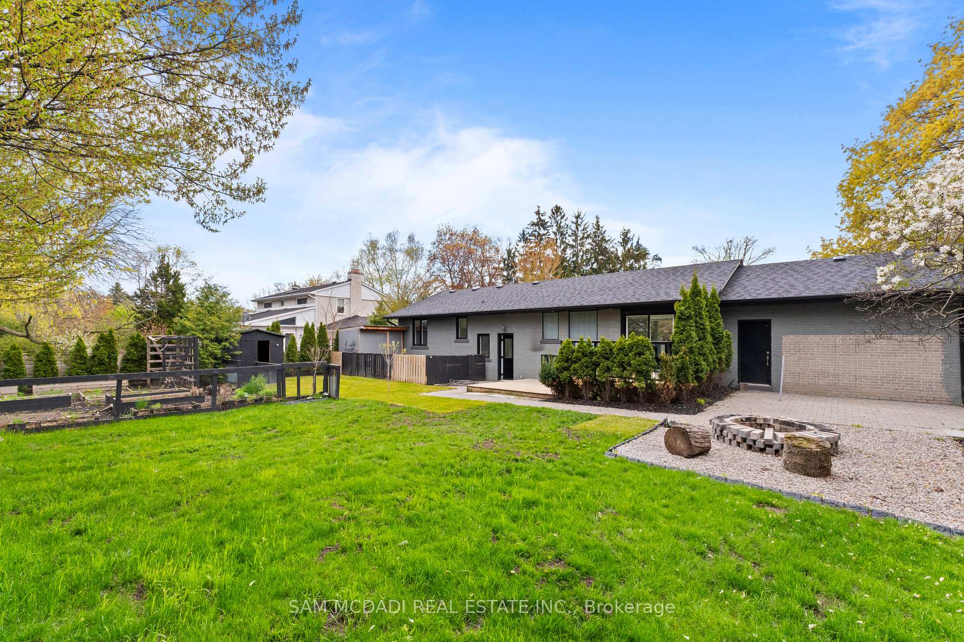 927 Ingersoll Court