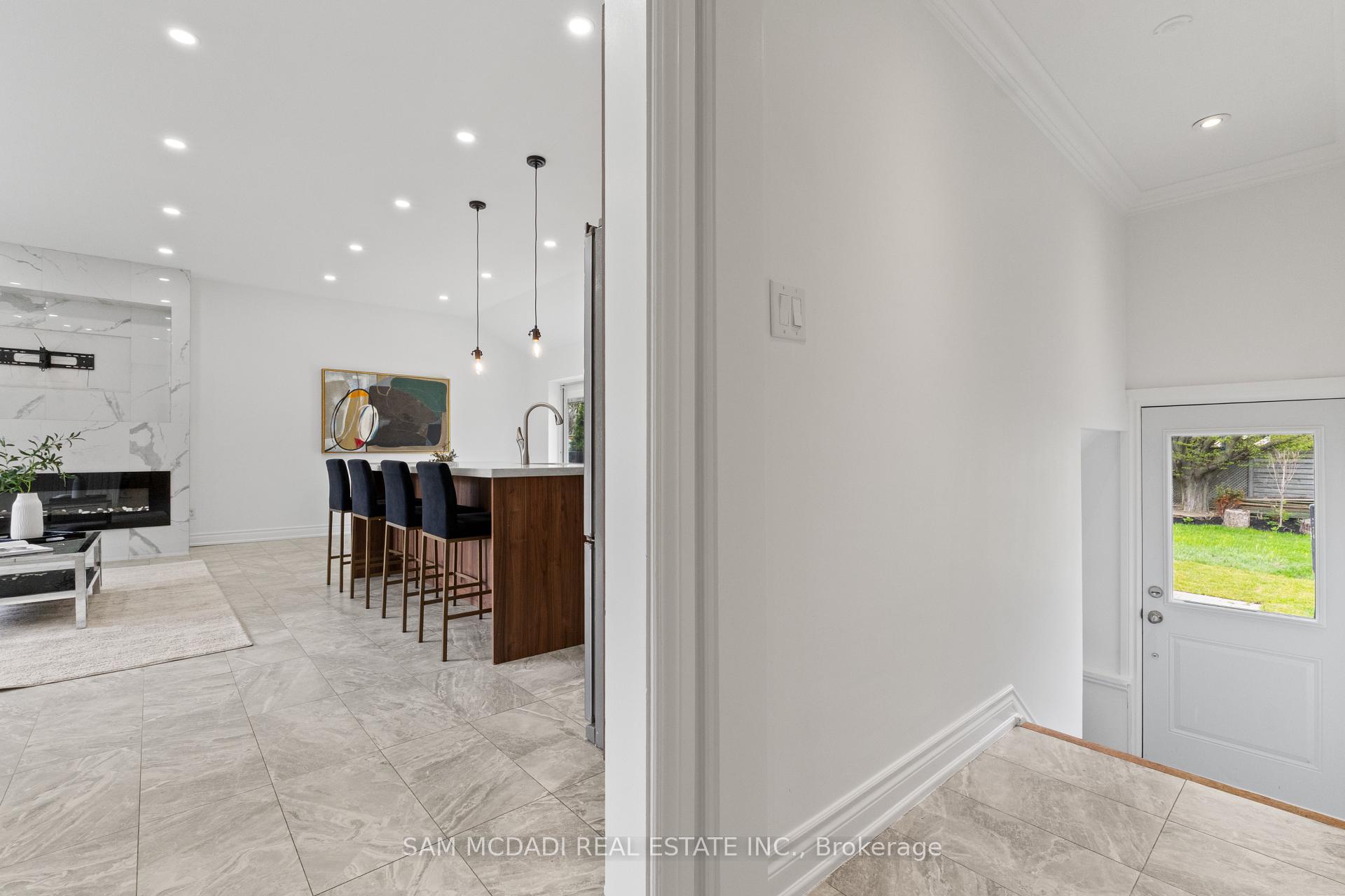 927 Ingersoll Court