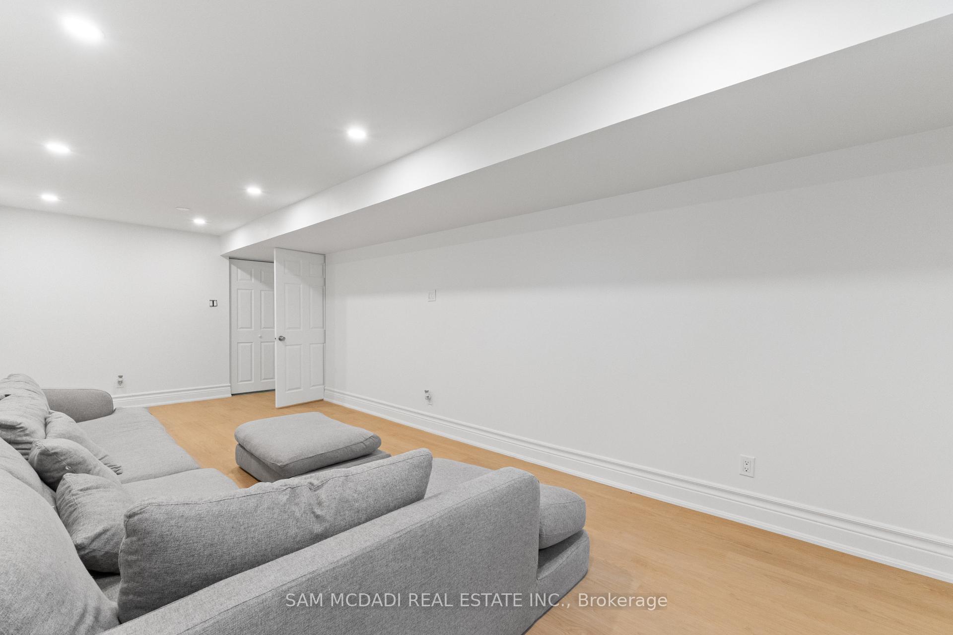 927 Ingersoll Court