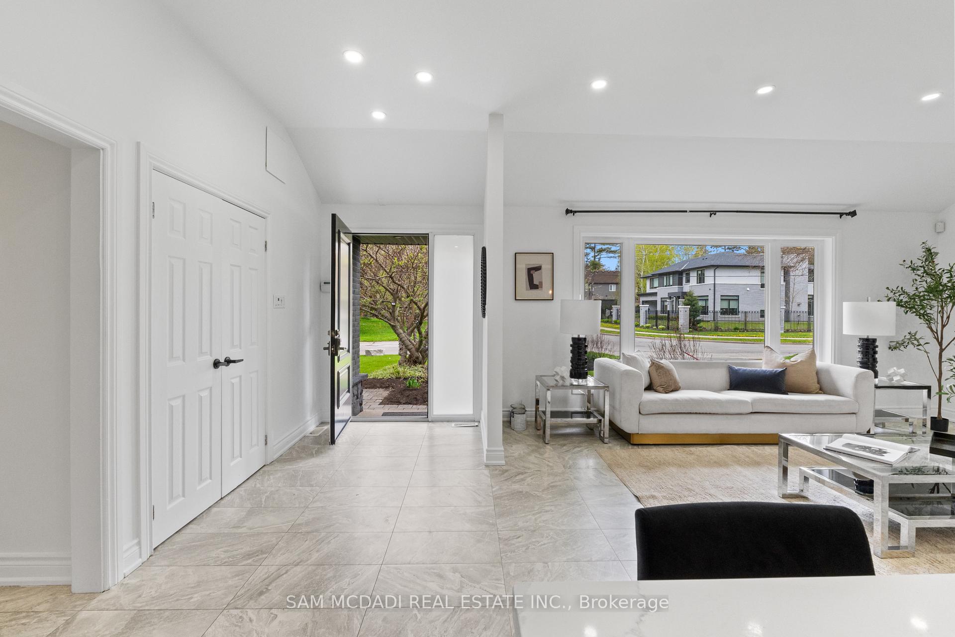 927 Ingersoll Court