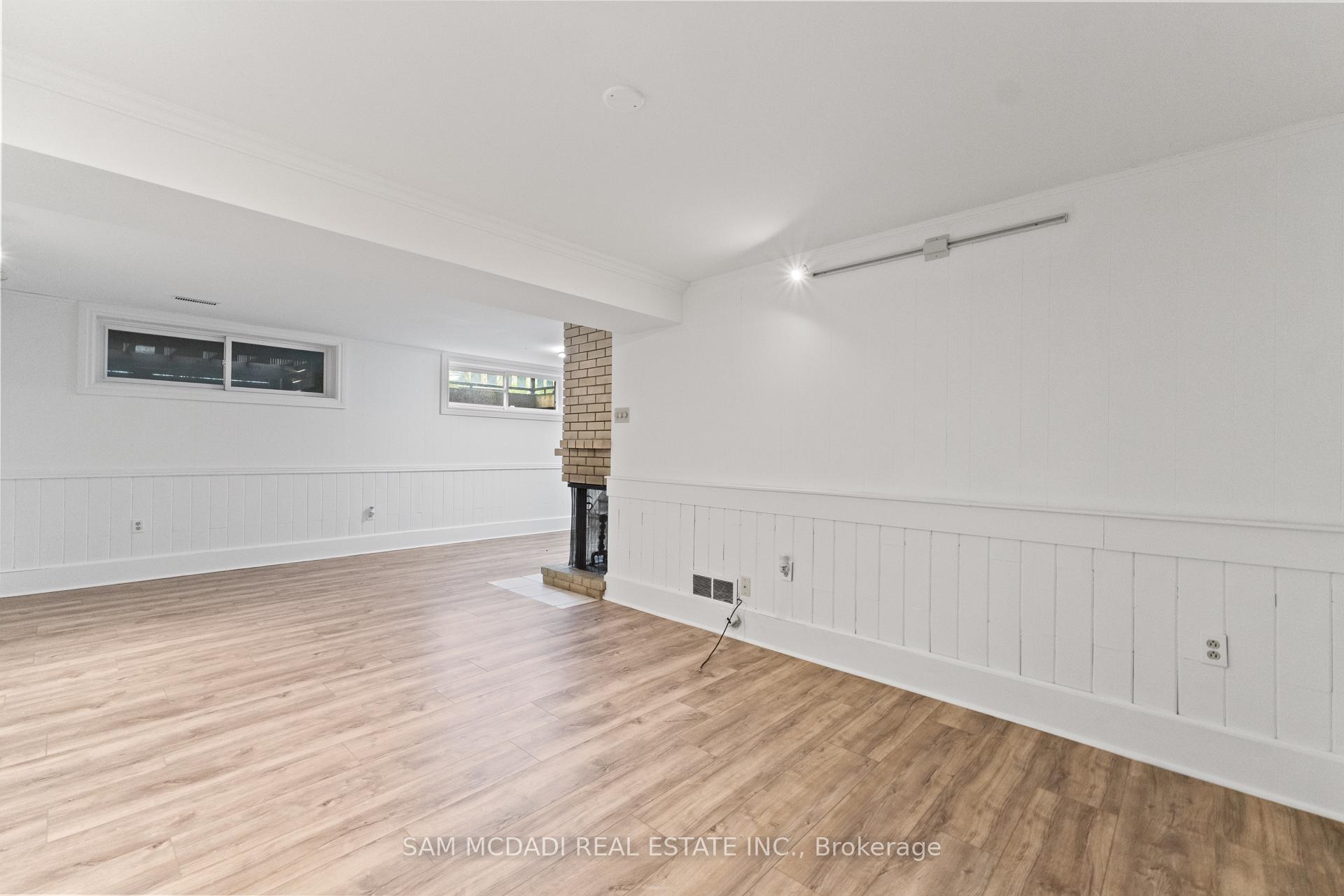 927 Ingersoll Court