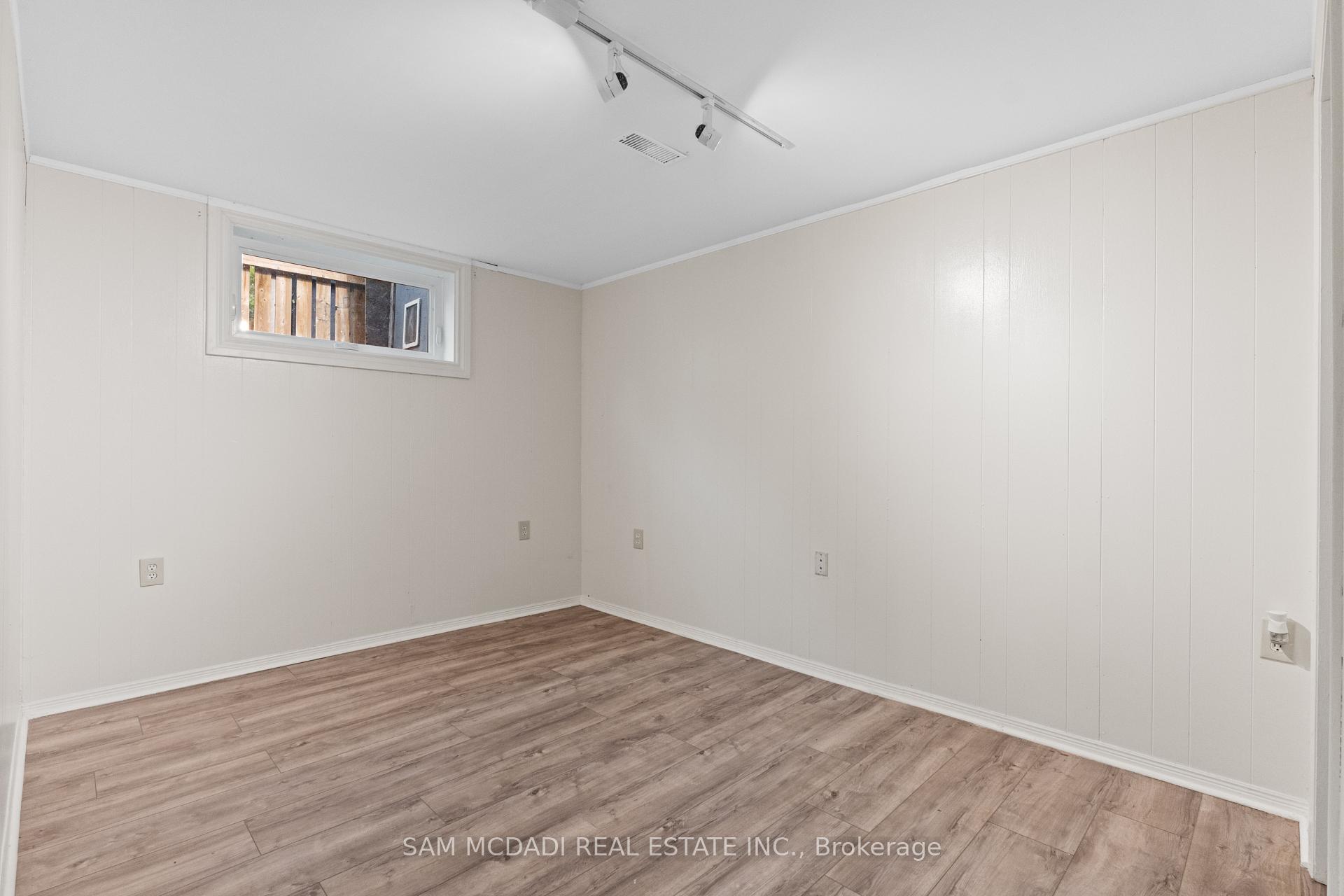 927 Ingersoll Court