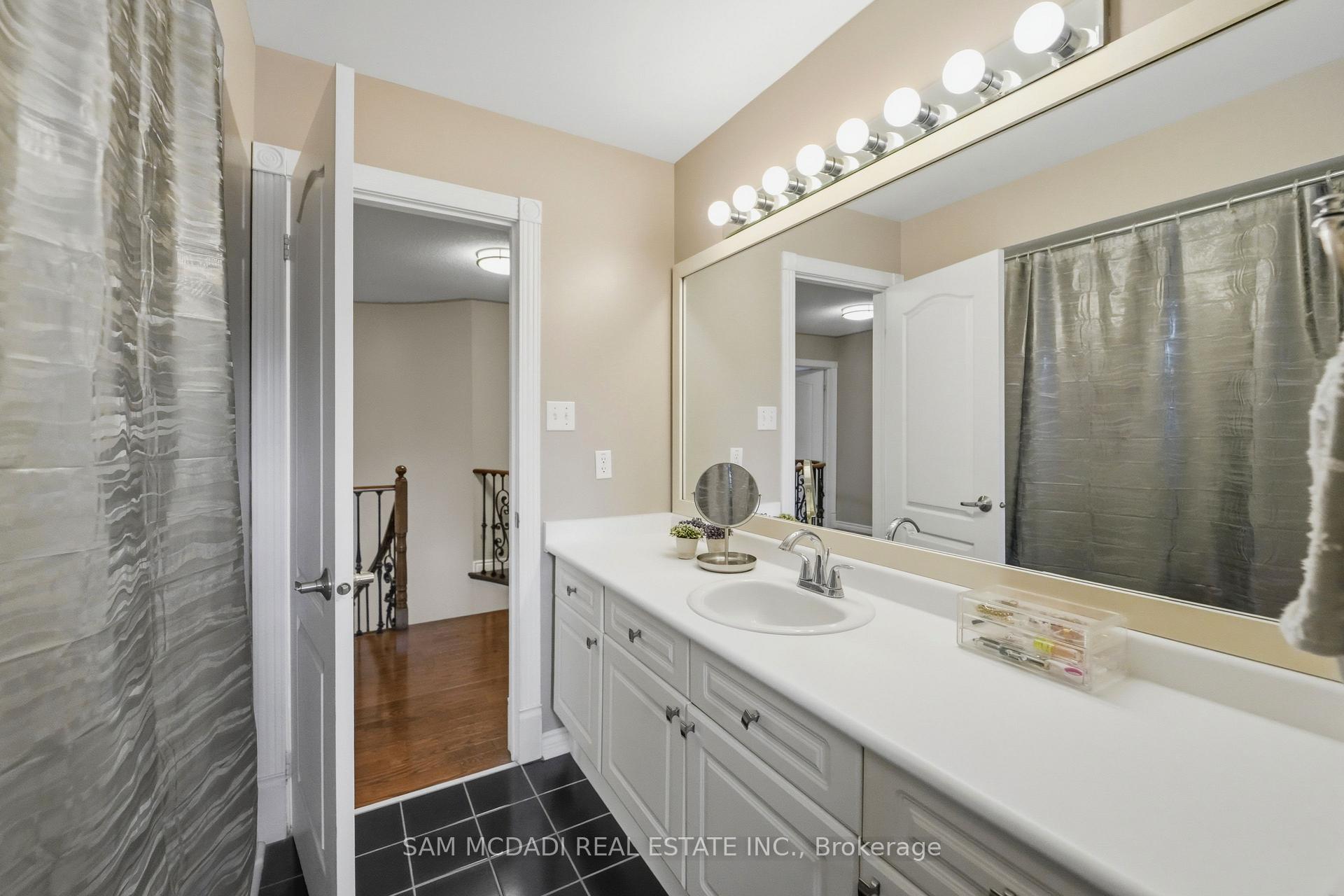 3605 Trelawny Circle