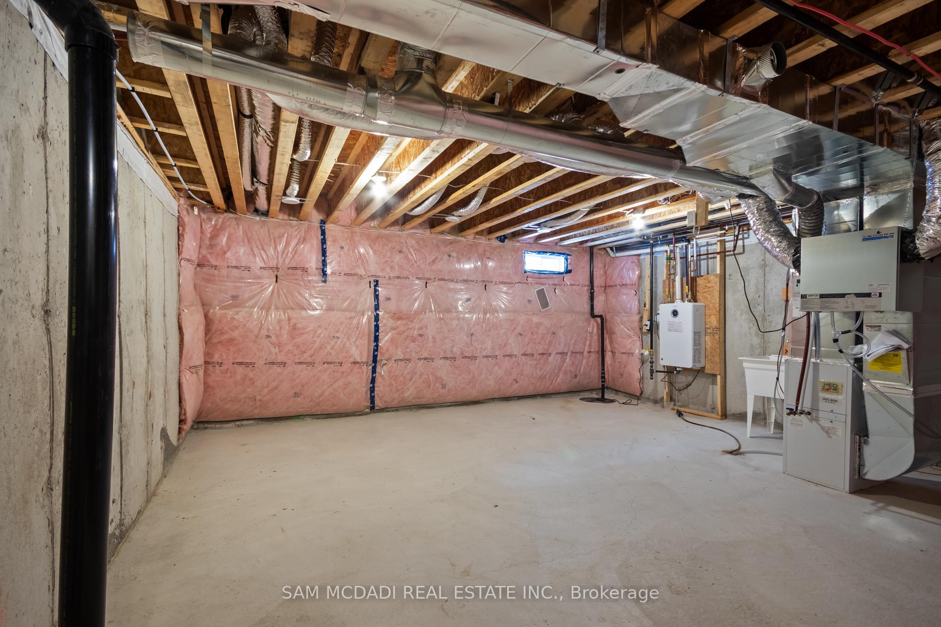 4068 Kadic Terrace