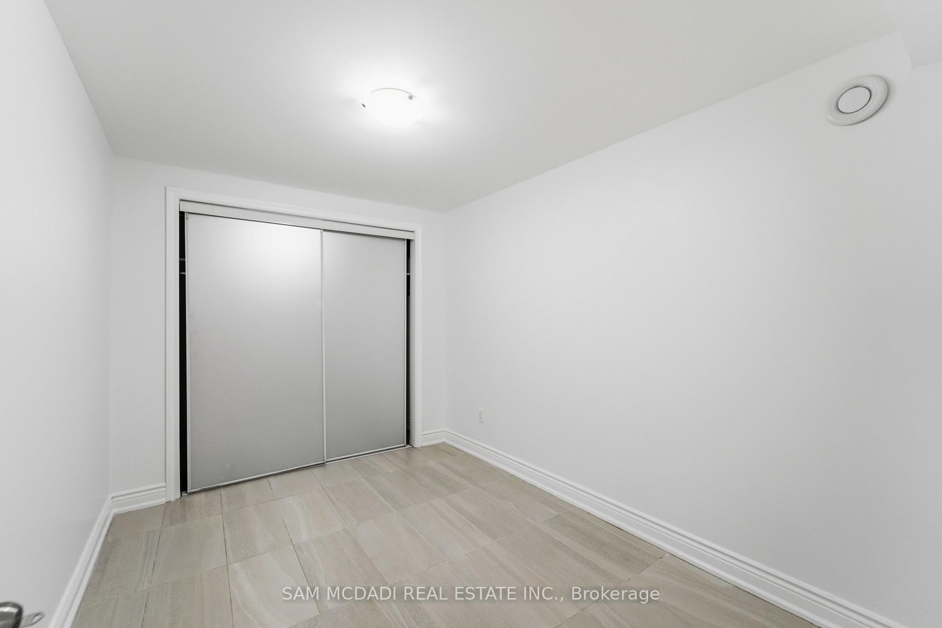 1220 Windbrook Grove