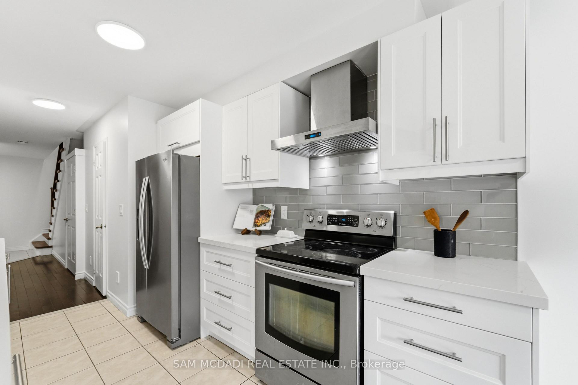 1220 Windbrook Grove