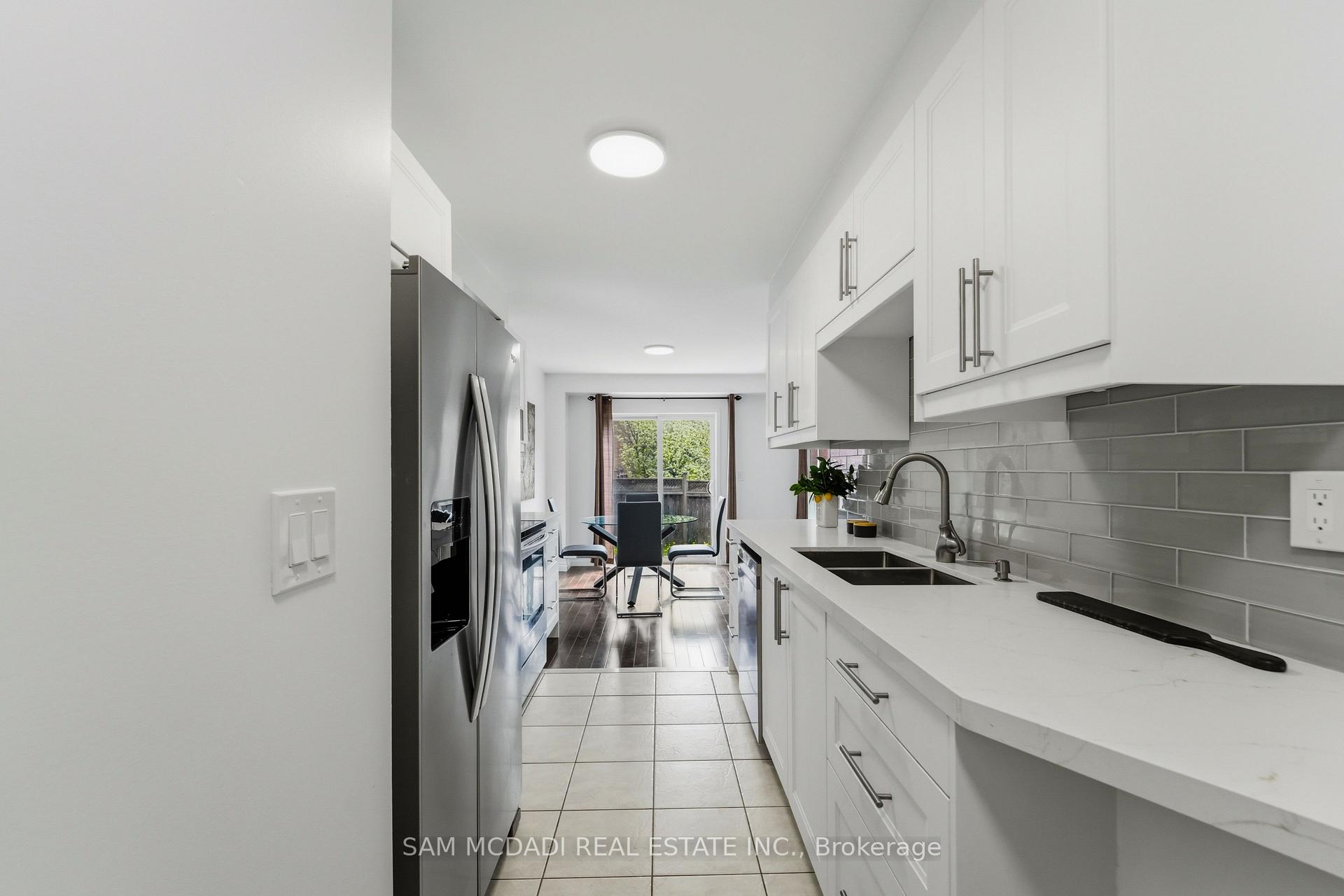 1220 Windbrook Grove