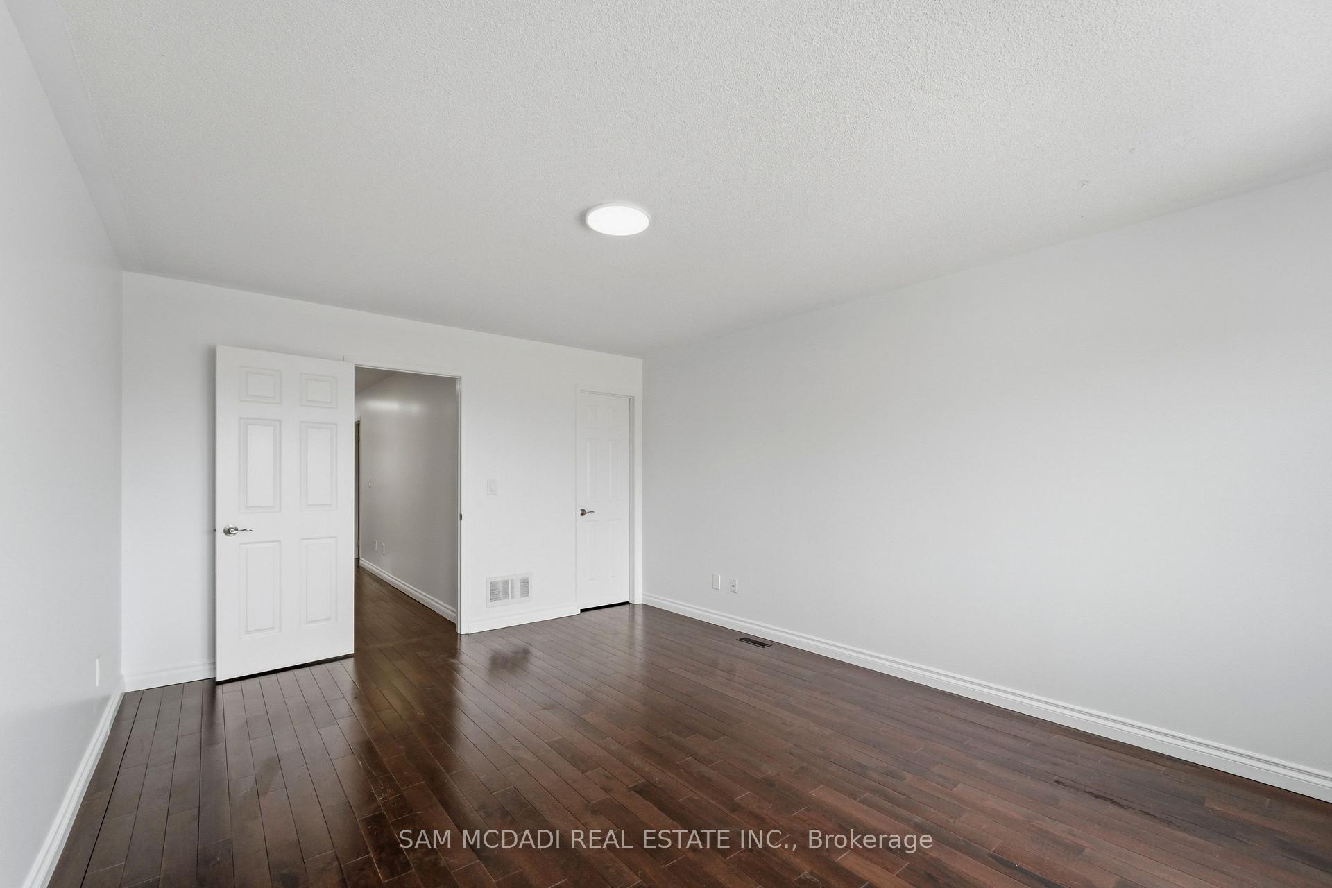 1220 Windbrook Grove