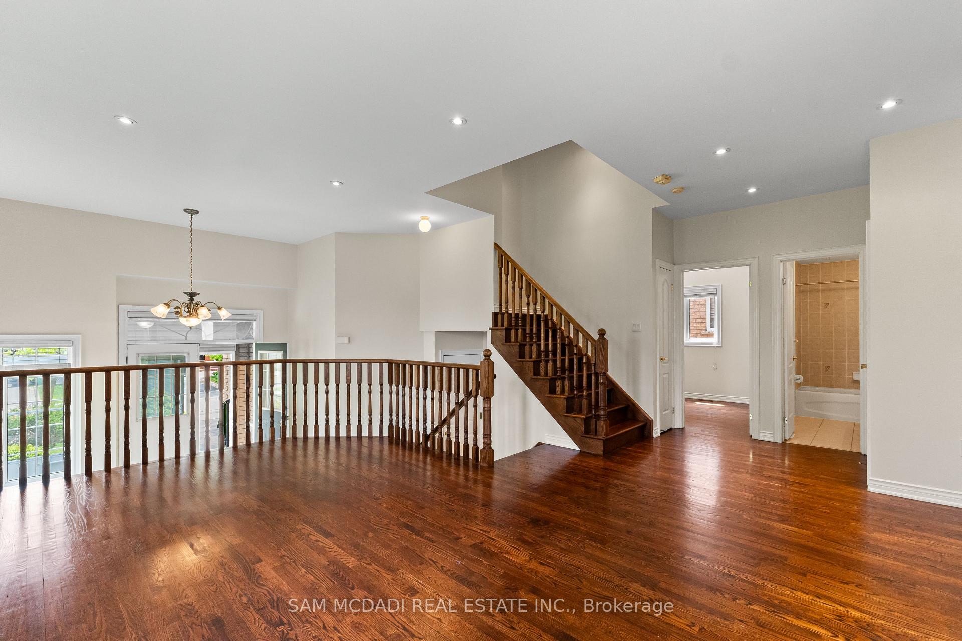 38 Maple Beach Crescent