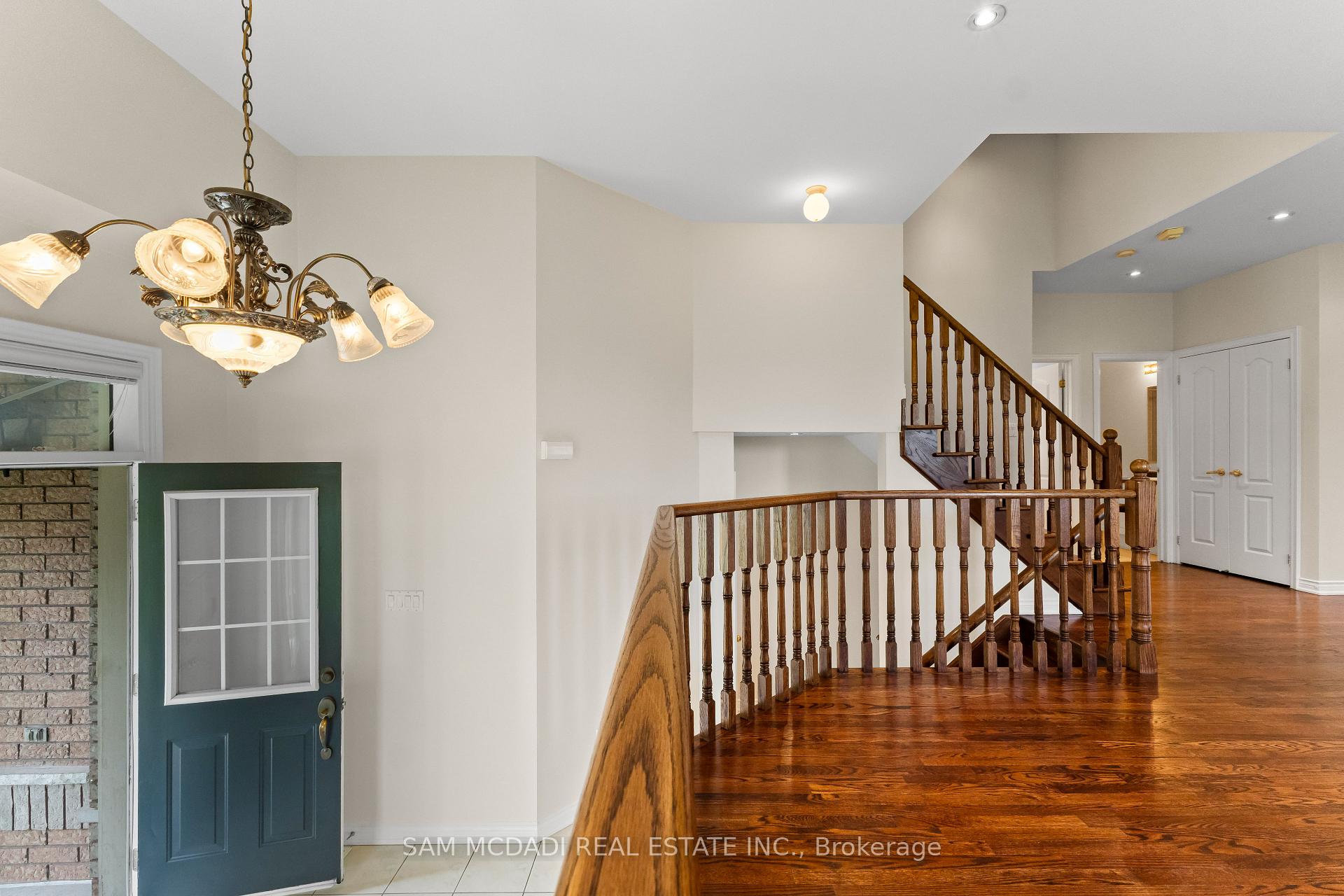 38 Maple Beach Crescent