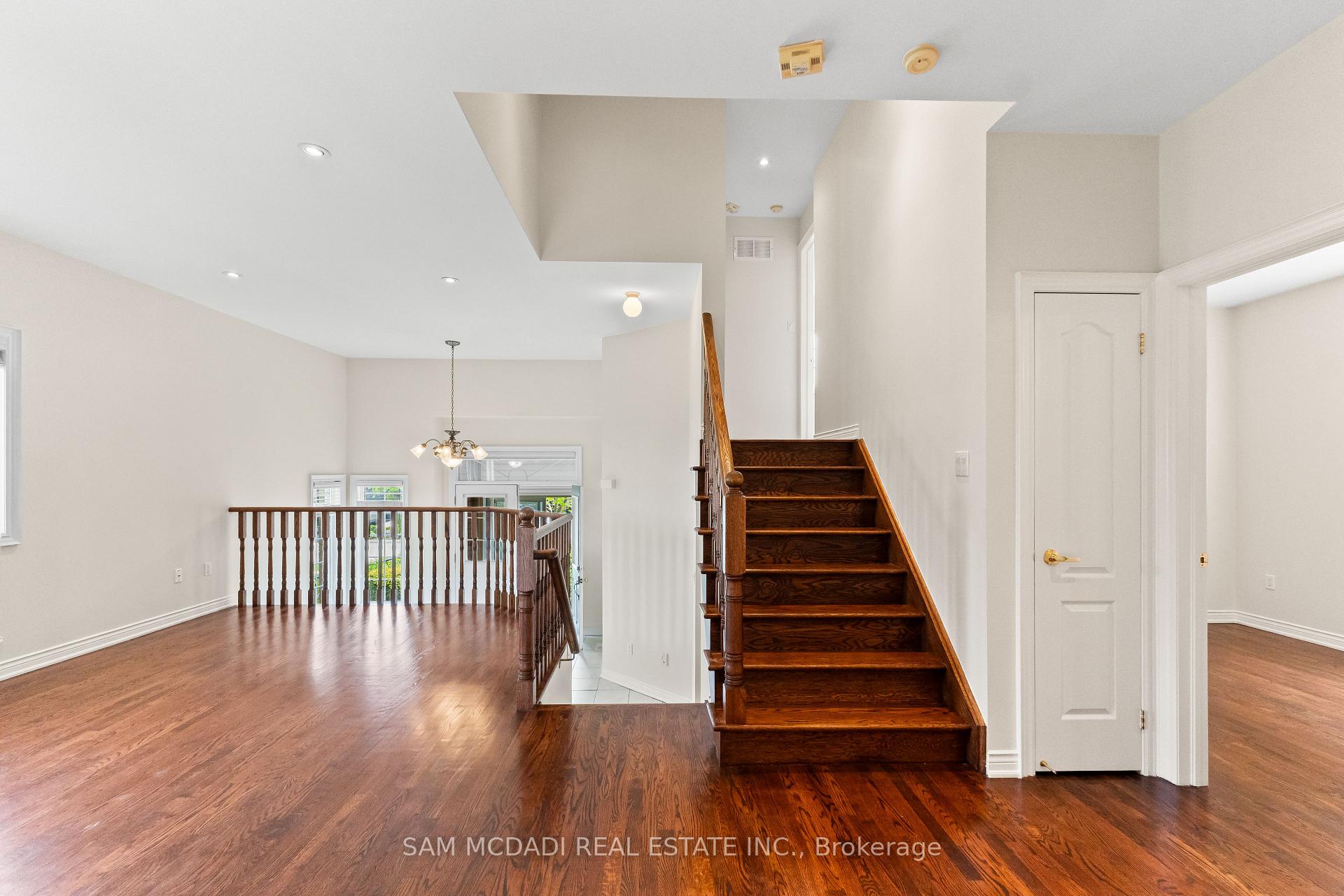 38 Maple Beach Crescent