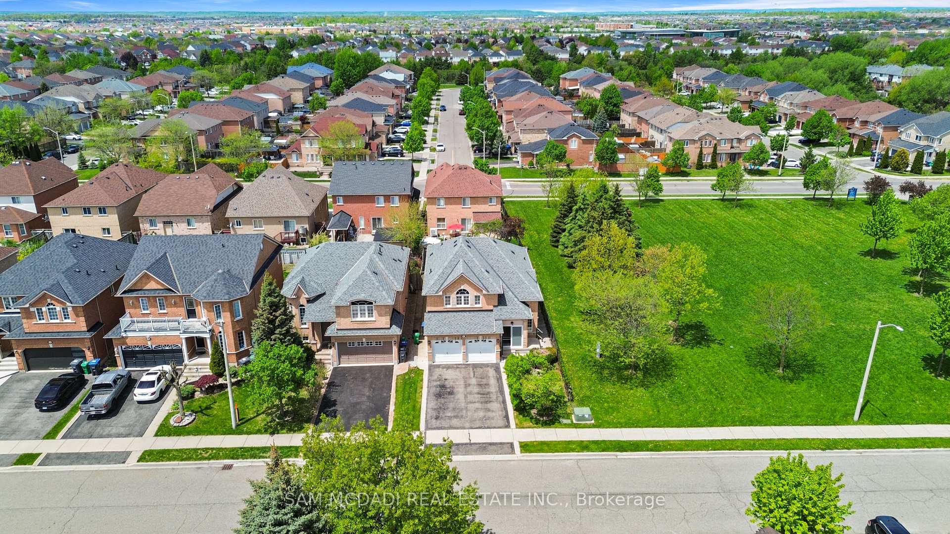 38 Maple Beach Crescent
