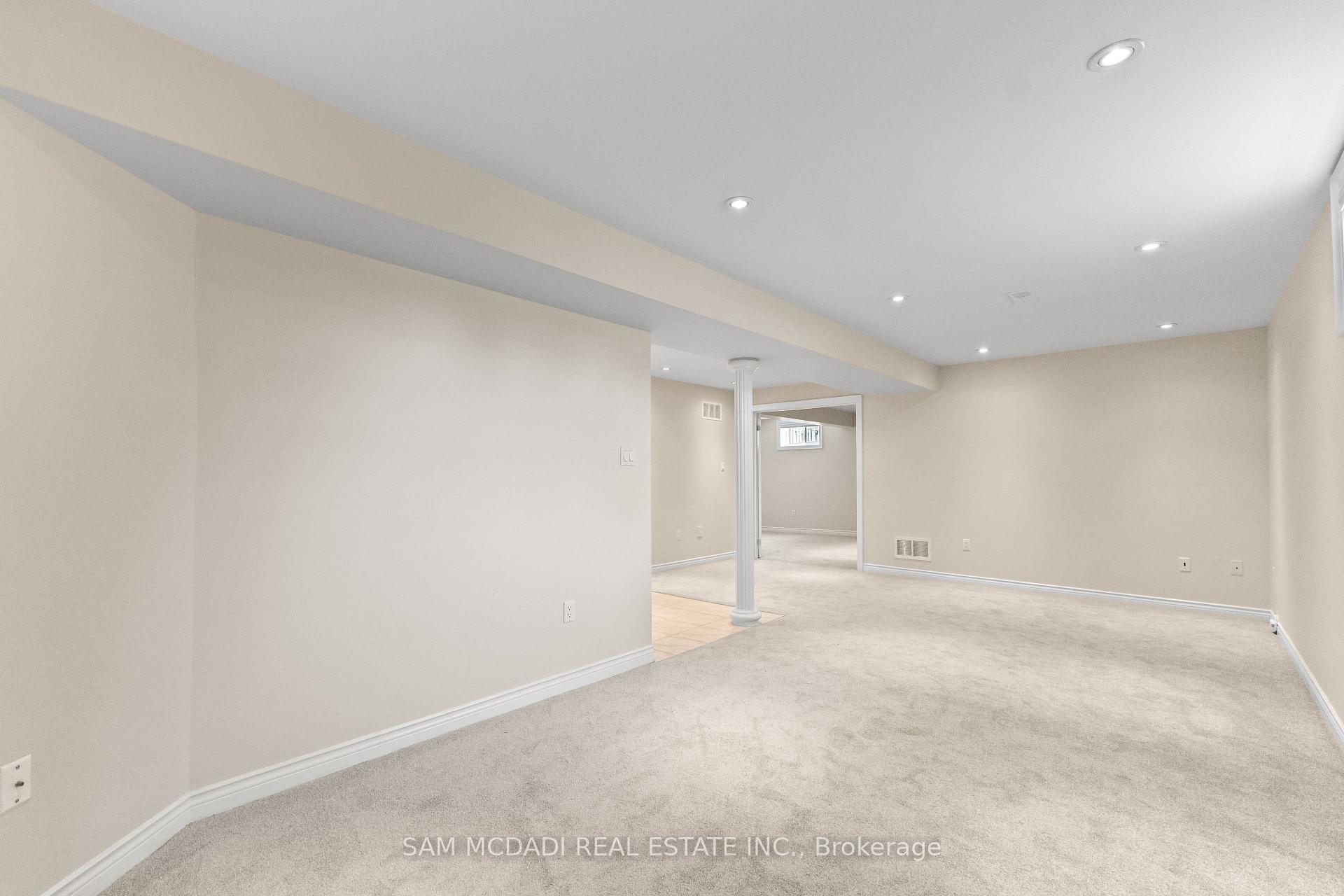 38 Maple Beach Crescent